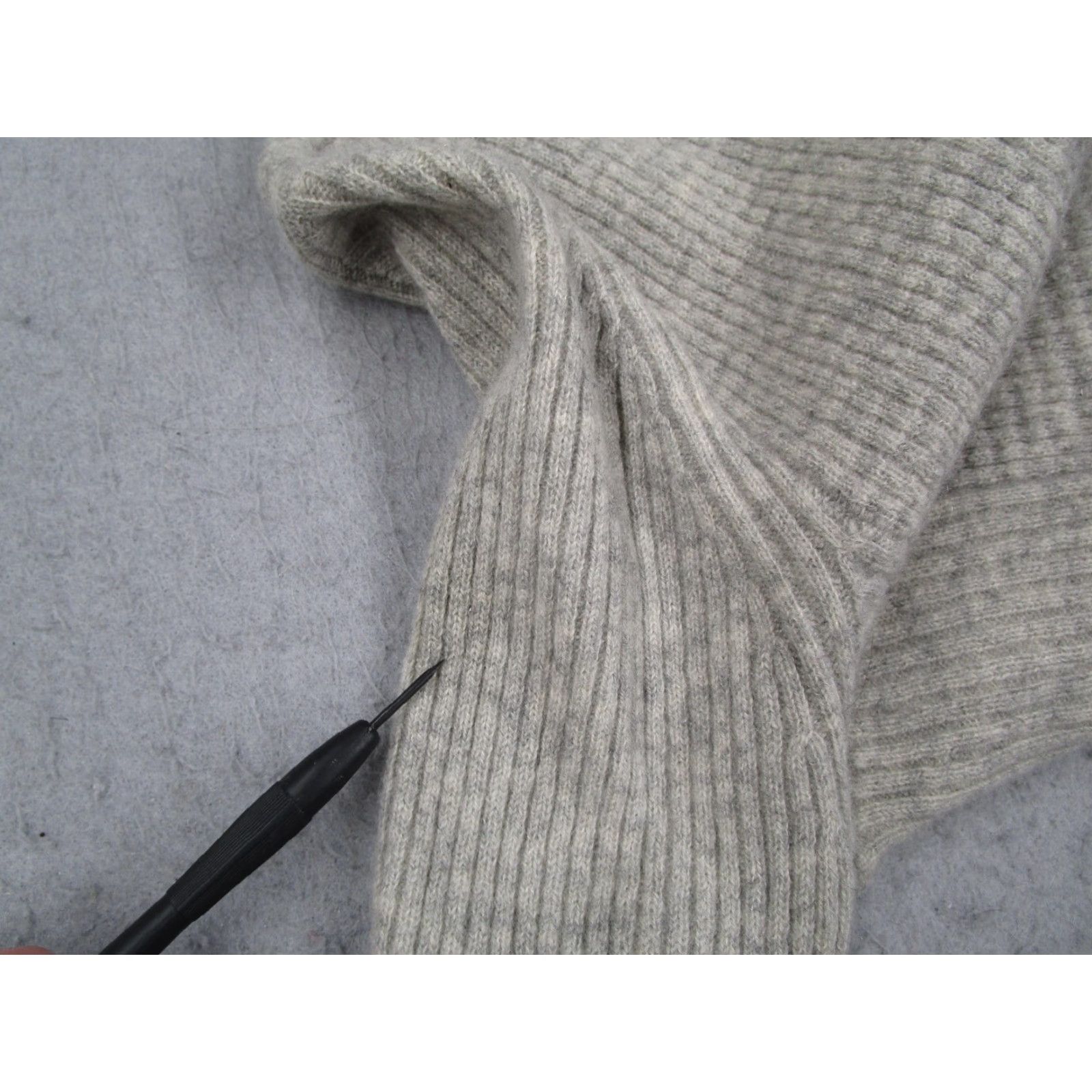 Velvet Velvet by Graham & Spencer Sweater Womens Small Gray 100% Cashmere Full Zip Knit Size S / US 4 / IT 40 - 5 Thumbnail