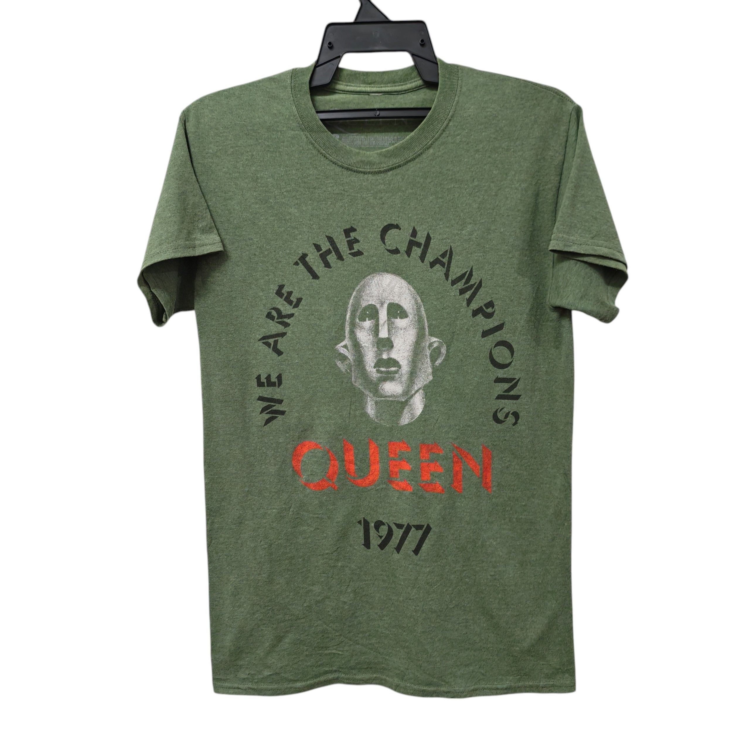 Band Tees Queen "We Are The Champions 1977" Band Tees Size US S / EU 44-46 / 1 - 1 Thumbnail