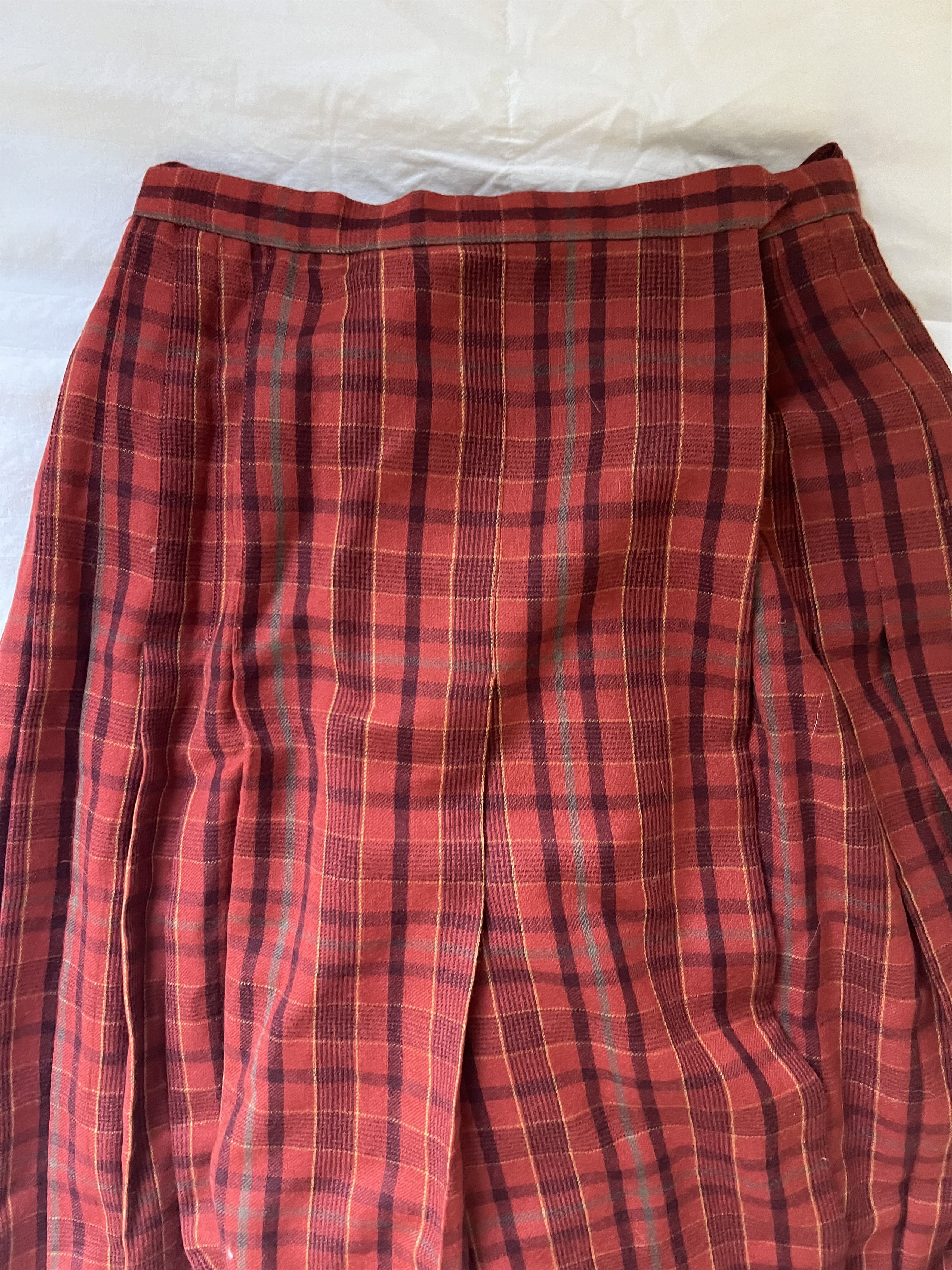 Yves Saint Laurent Vintage YSL Rive Gauche Wool Plaid Wrap Skirt Size 30" / US 8 / IT 44 - 3 Thumbnail