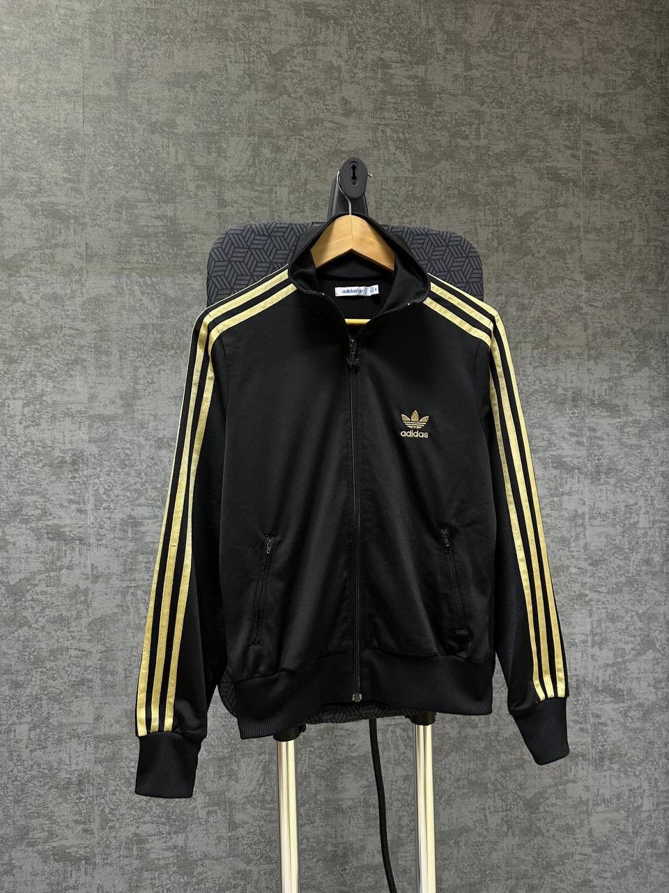 Adidas × Vintage Vintage Adidas Black Big Logo Full Zip Hoodie Size US M / EU 48-50 / 2 - 3 Thumbnail