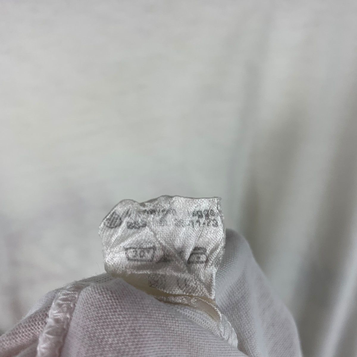 Gianfranco Ferre × Japanese Brand × Vintage Vintage 90s GIANFRANCO FERRE big printed embroidery tee Size US L / EU 52-54 / 3 - 10 Thumbnail
