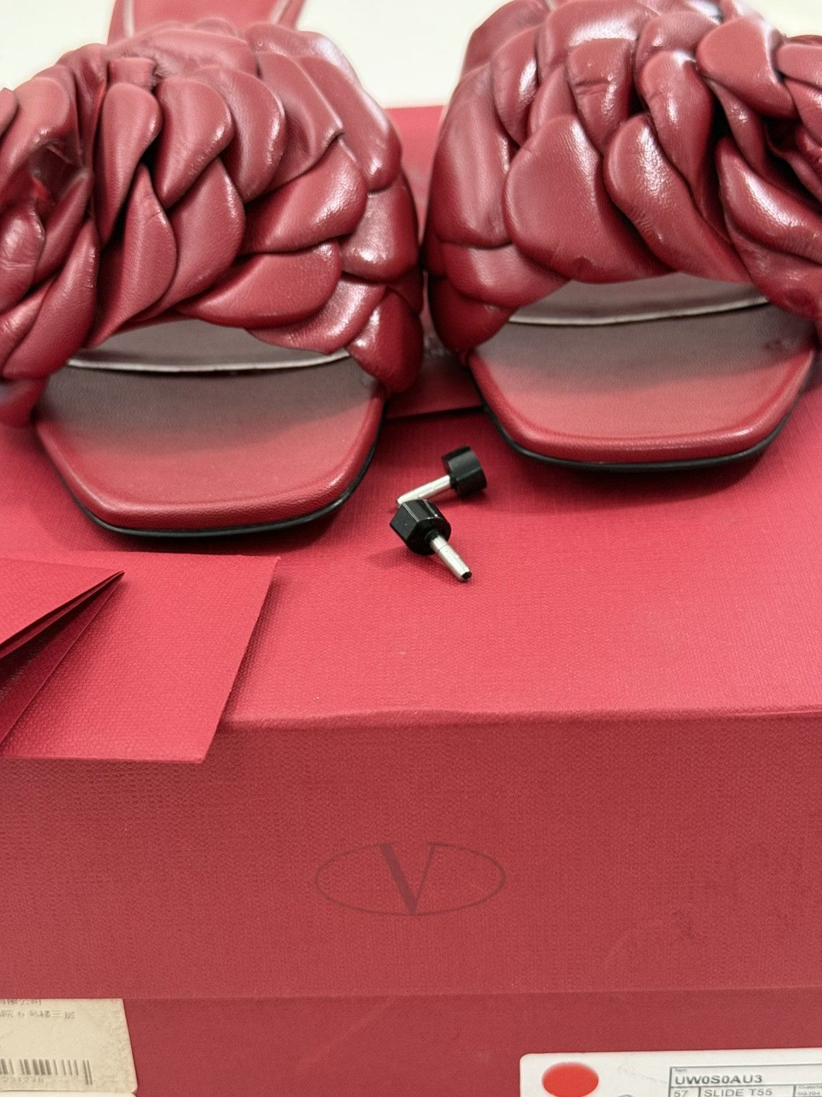 Valentino NWT VALENTINO GARAVANI ATELIER Rose Sandal Burgundy Red35.5 Size US 5.5 / IT 35.5 - 10 Thumbnail