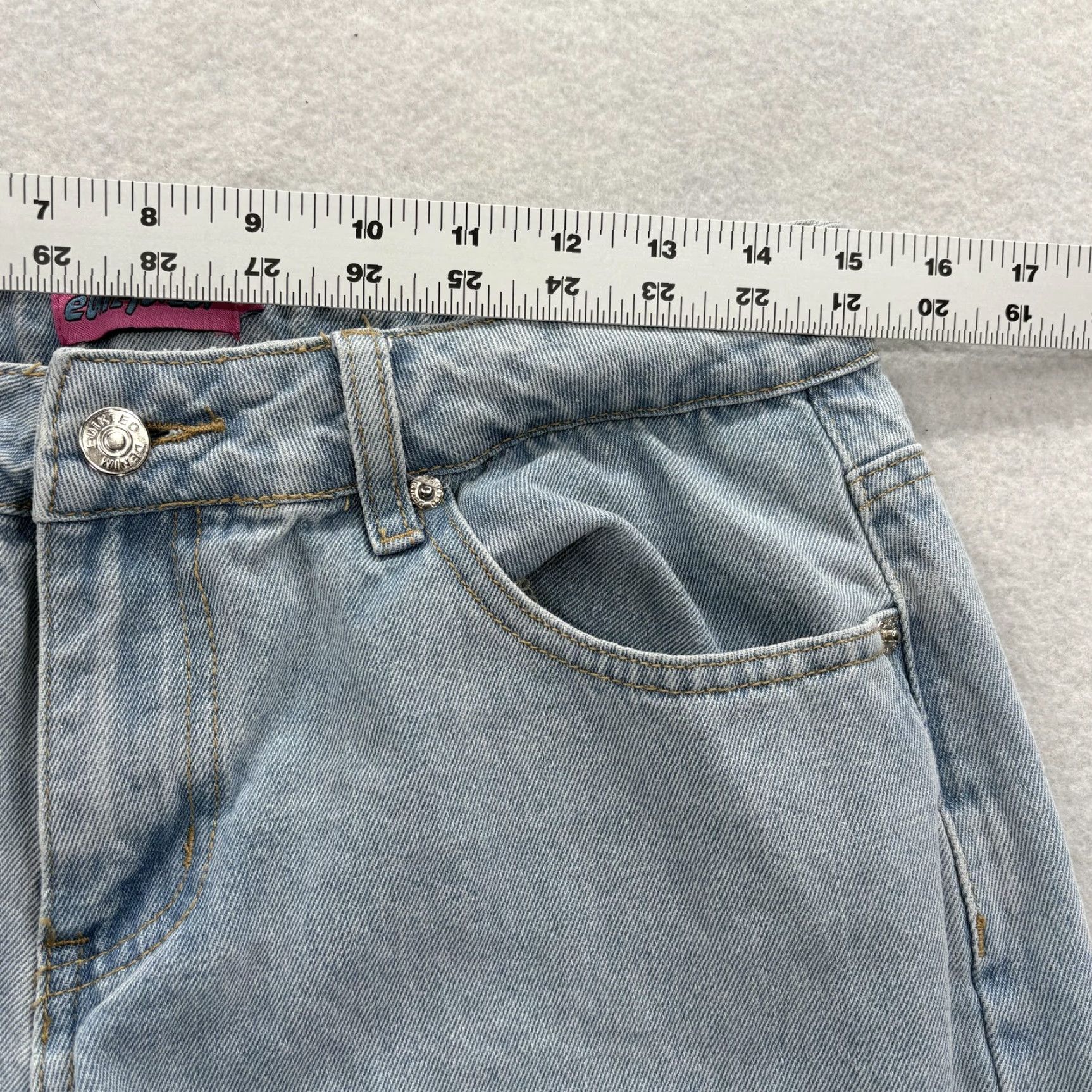 Vintage Edikted Jeans Womens Medium Wide-Leg Light Wash Blue Denim High Rise Skater Y2K Jeans Woman Wide Leged Pockets Size 32" / US 10 / IT 46 - 7 Thumbnail