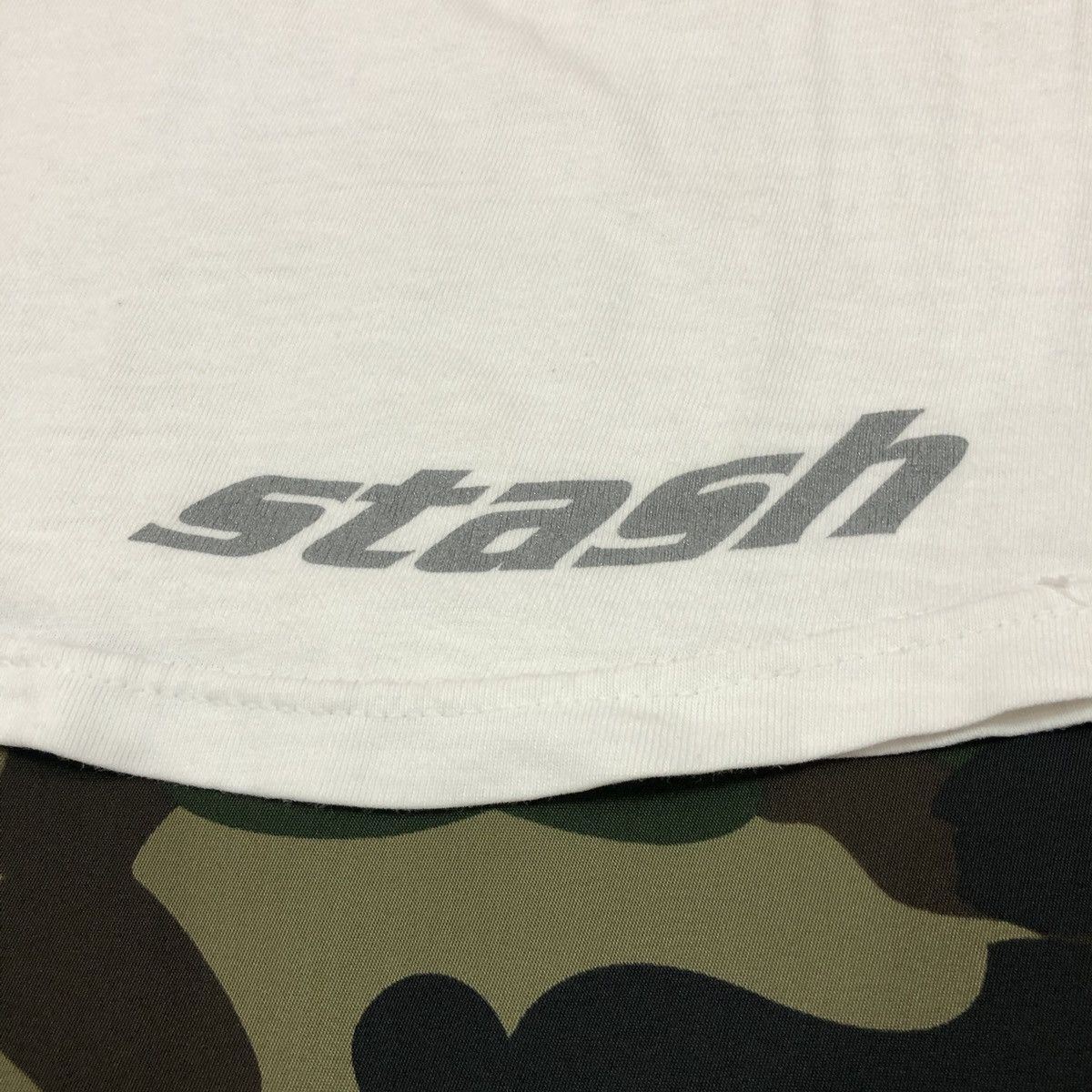 Bape Bape Vintage 1997 Stash Asayan 4th AnniversaryTee Size US L / EU 52-54 / 3 - 3 Thumbnail
