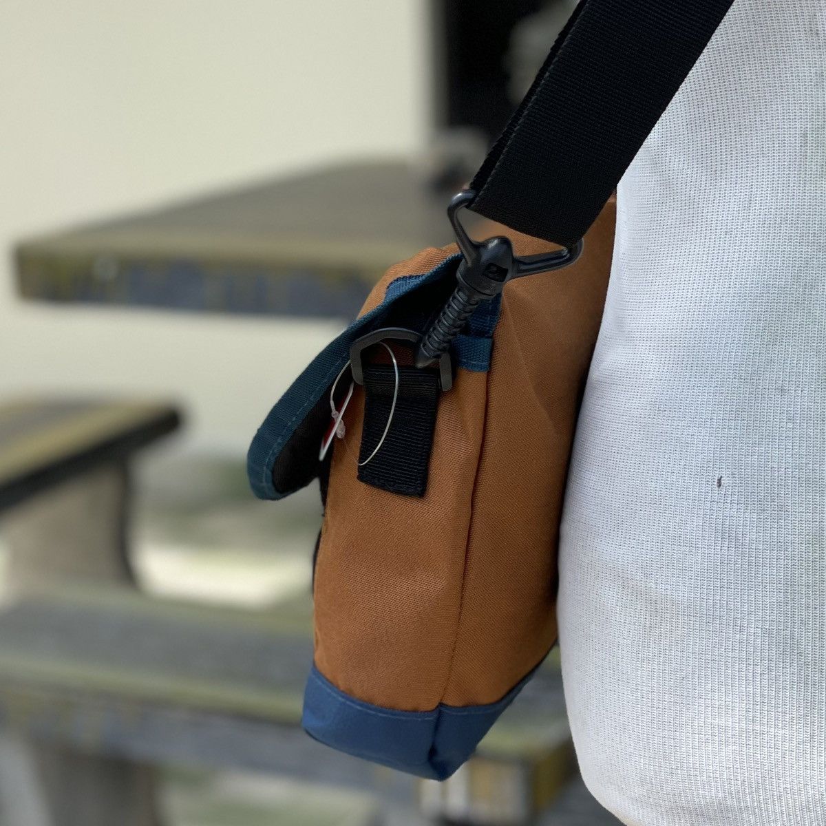 Japanese Brand 🔥 RARE MULTI COLOUR CORDURA FABRIC CROSSBODY Size ONE SIZE - 3 Thumbnail