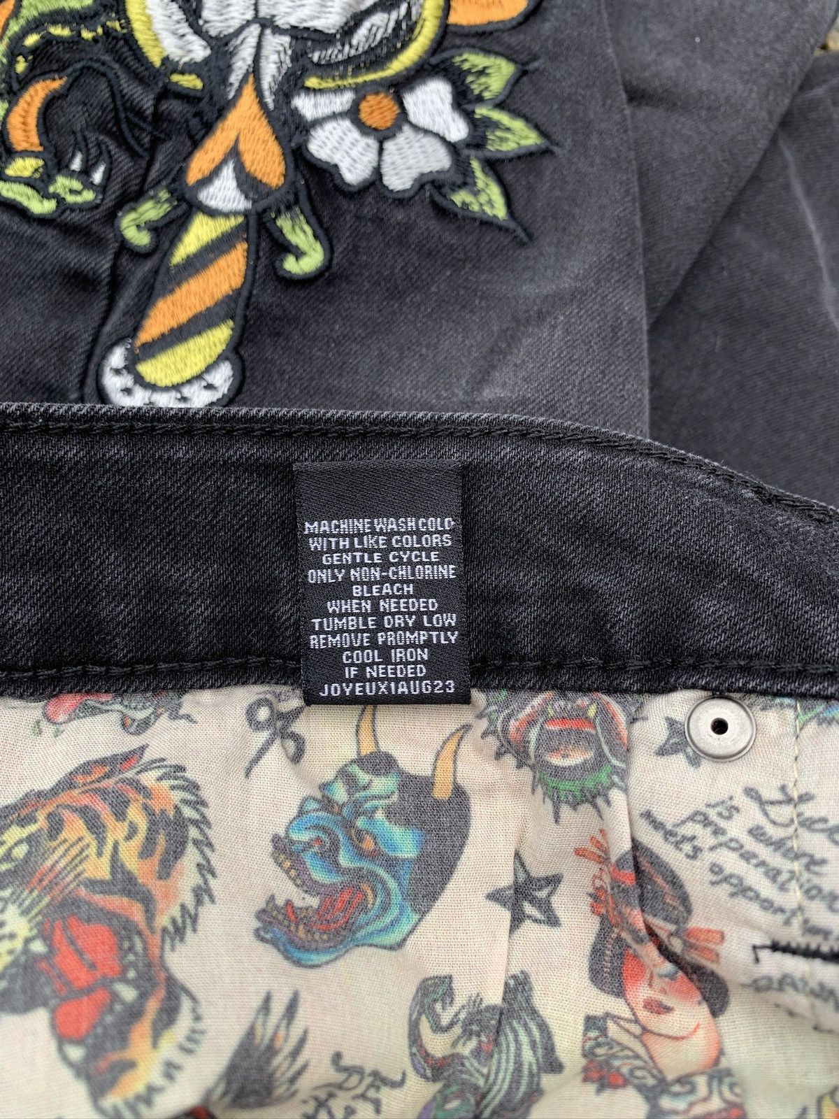 Ed Hardy Ed Hardy Dagger Skull Embroidered Patch Slim Taper Jeans Size US 40 / EU 56 - 11 Thumbnail