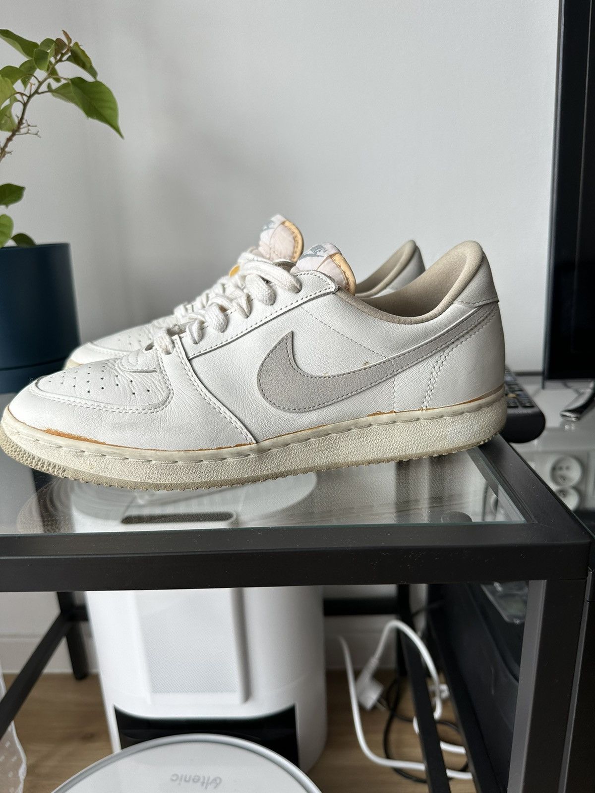 Nike 1985 RARE Nike Convention Neutral Grey leather sneakers Size US 10 / EU 43 - 1 Thumbnail