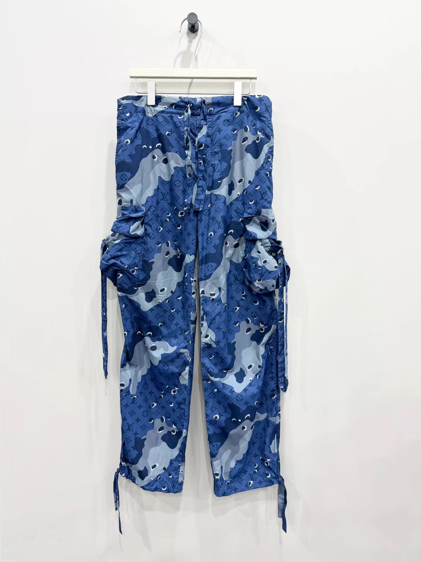 Louis Vuitton Louis Vuitton Blue Camo Nylon Casual Pants Size US 31 - 1 Thumbnail