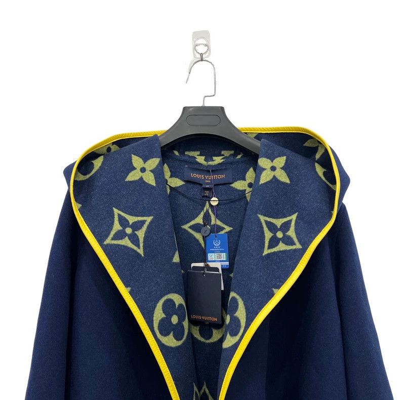 Louis Vuitton Louis Vuitton Blue presbyopic cashmere coat Size M / US 6-8 / IT 42-44 - 4 Thumbnail