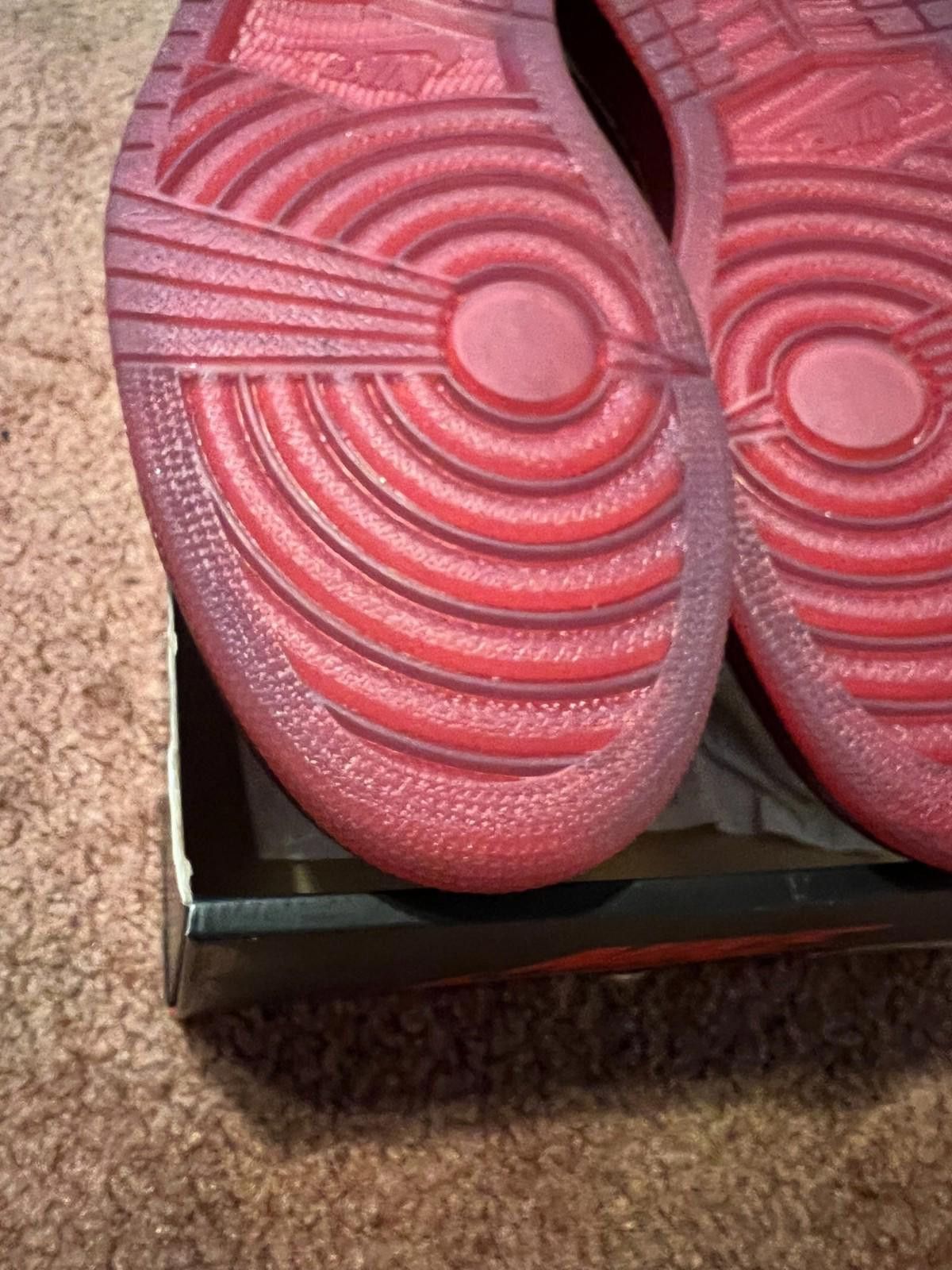 Jordan Brand Nike Air Jordan 1 Retro Legends of Summer Red Glitter Size US 10.5 / EU 43-44 - 6 Thumbnail