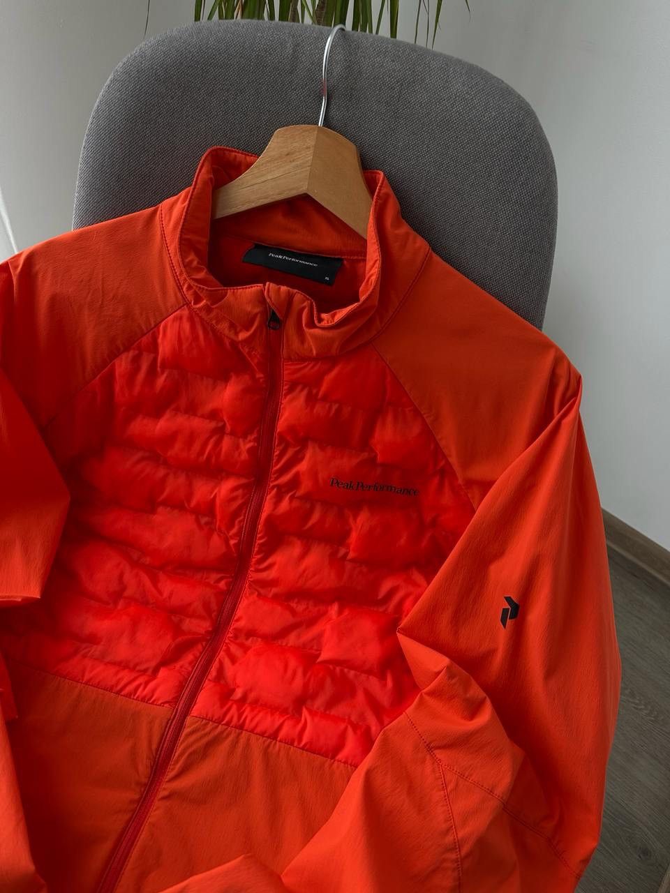 Peak Performance × Vintage Vintage Peak Performance Orange Argon Swift Hybrid Jacket Size US XL / EU 56 / 4 - 15 Thumbnail