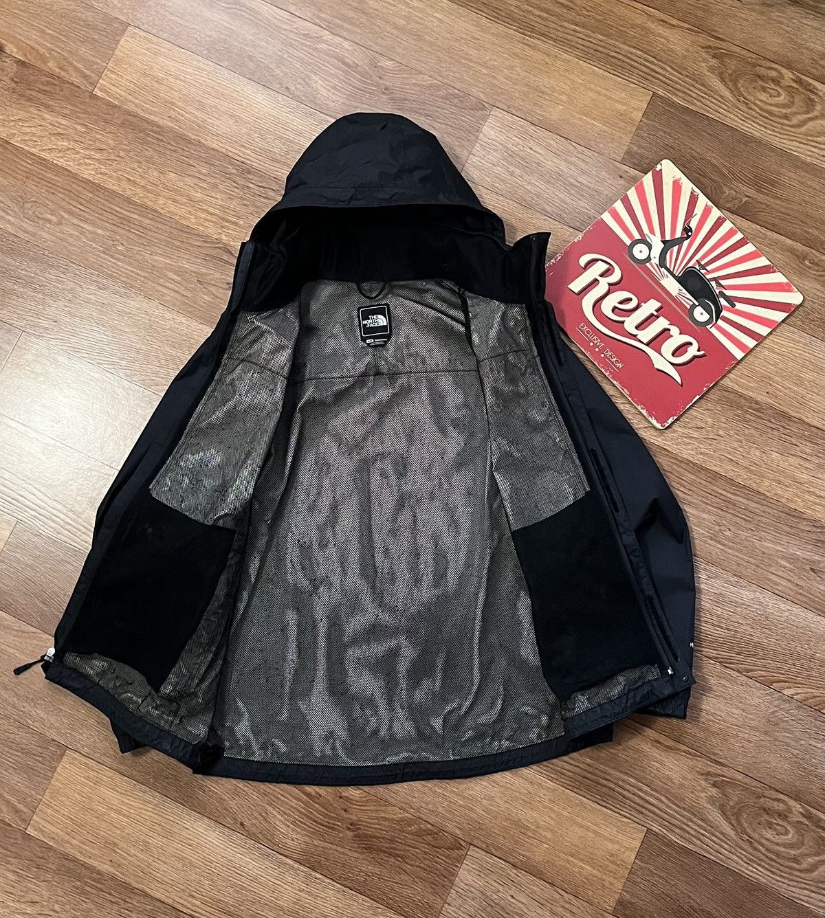 The North Face Vintage The North Face HyVent Nylon Rain Jacket Size US M / EU 48-50 / 2 - 6 Thumbnail