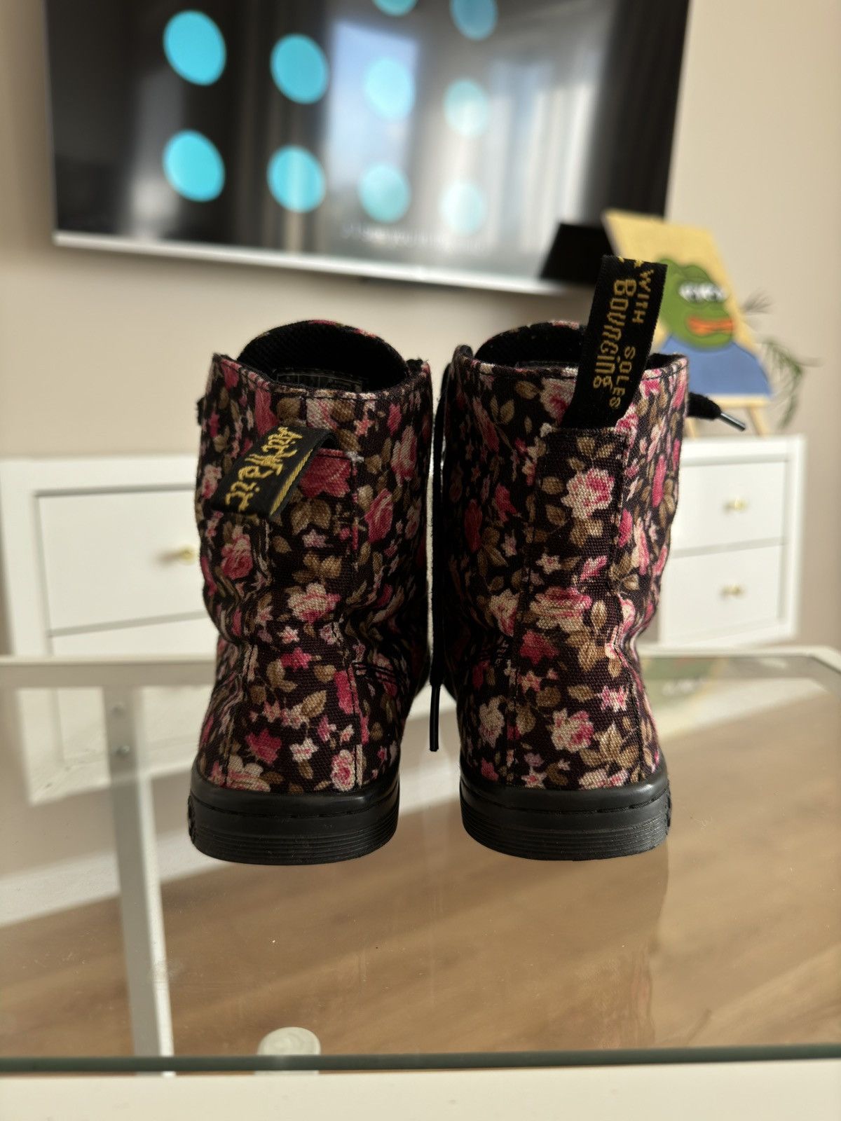 Dr. Martens Dr Martens roses flowers boots Size US 7 / IT 37 - 4 Thumbnail