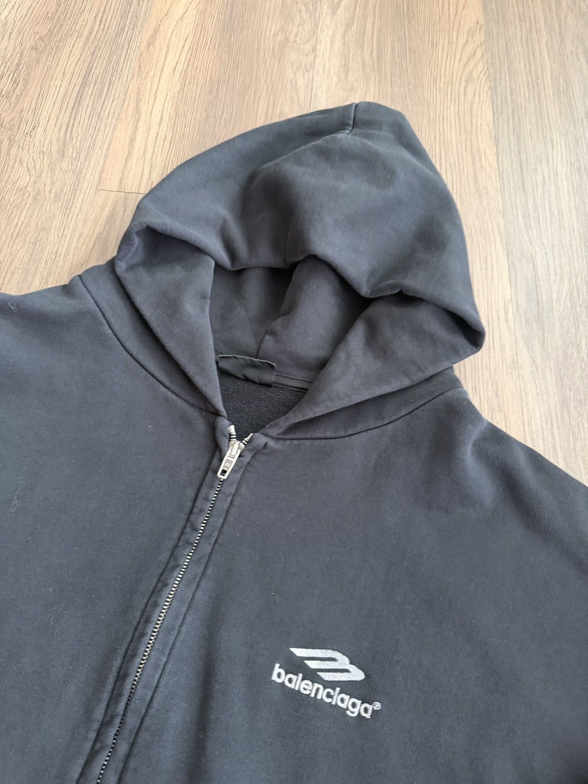 Balenciaga Balenciaga 3B zip up Size US M / EU 48-50 / 2 - 2 Thumbnail
