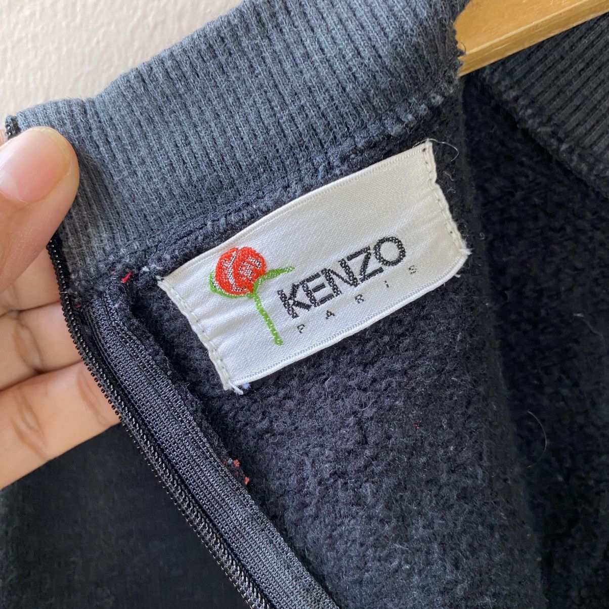 Kenzo KENZO Black Top with Red Loop Embroidery Size M / US 6-8 / IT 42-44 - 10 Thumbnail