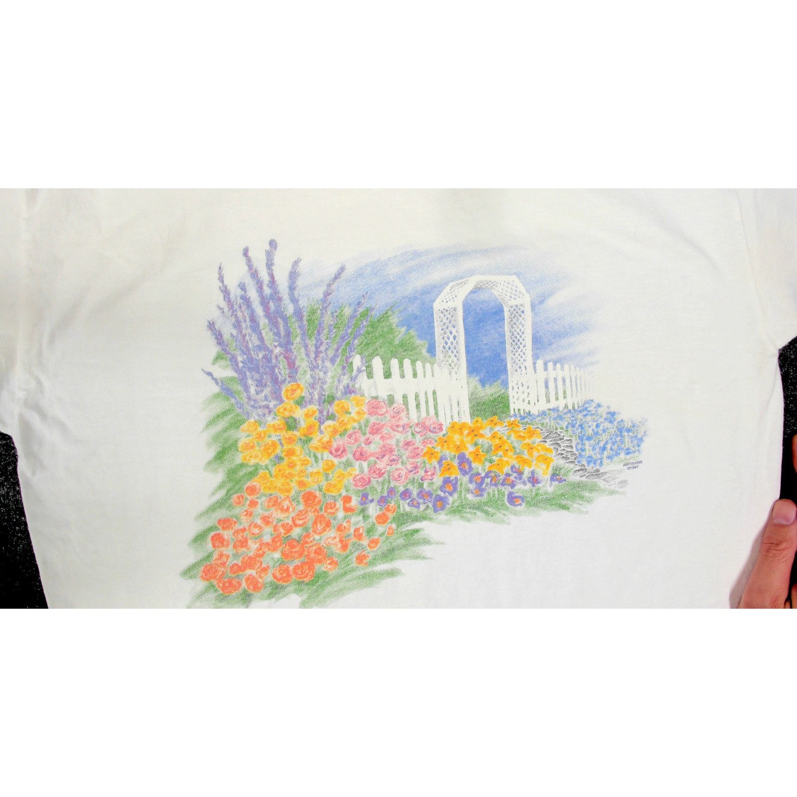 Vintage VTG 1997 Artisans Single Stitch Floral Garden Tee (19x28) Size M / US 6-8 / IT 42-44 - 9 Thumbnail