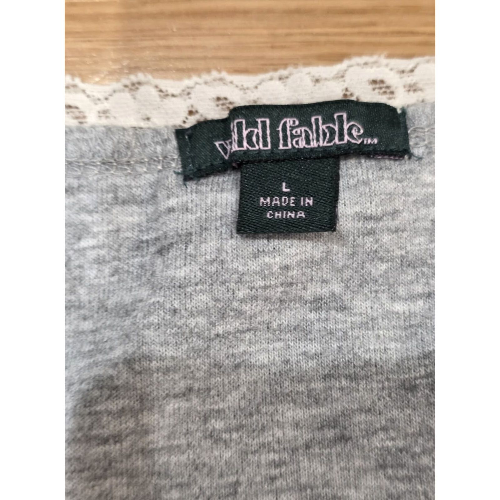 Vintage Wild Fable Shirt L Gray Short Sleeve Womens T-Shirt Size L / US 10 / IT 46 - 3 Thumbnail