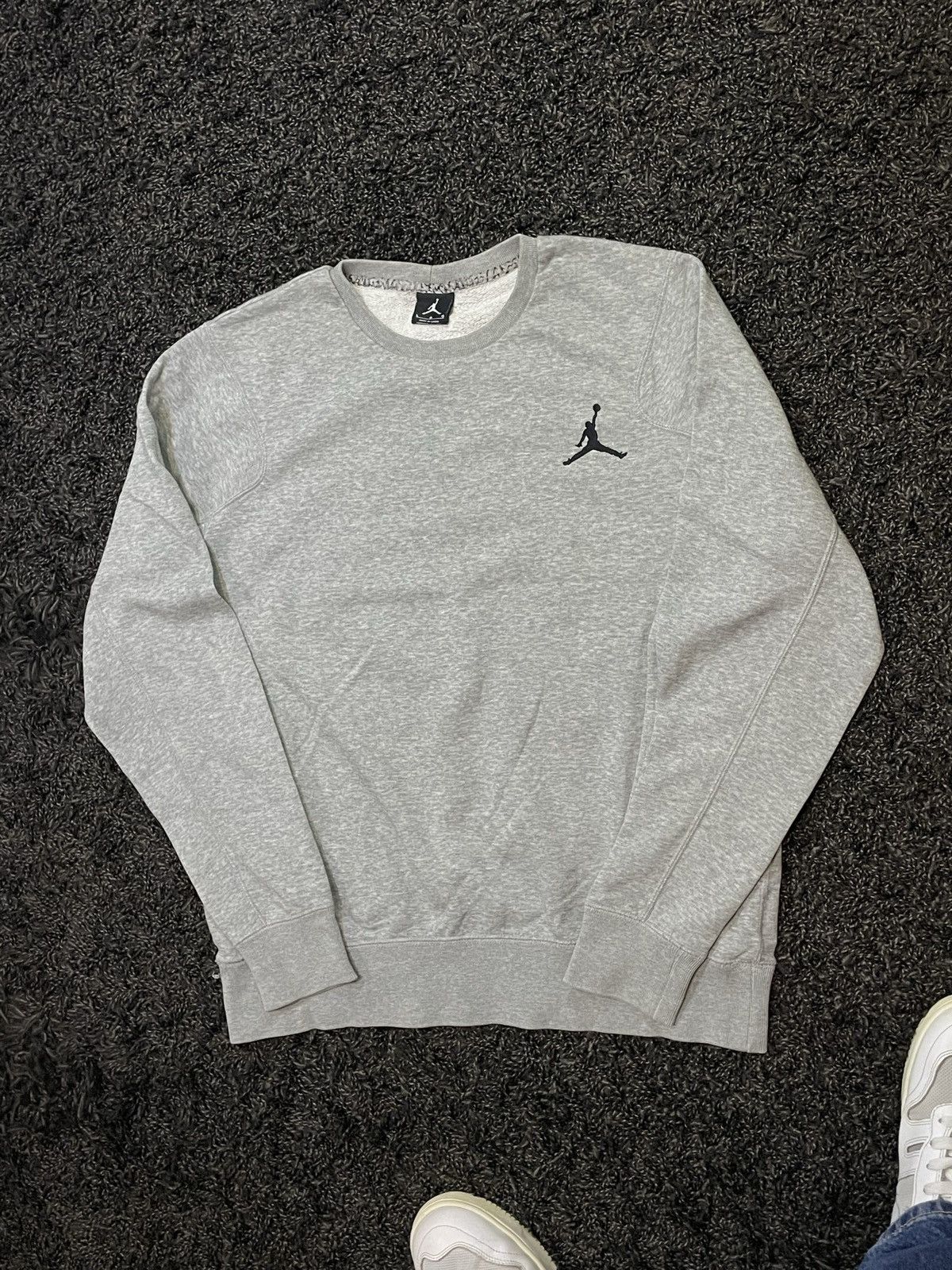 Jordan Brand Vintage 90s Nike Jordan Crew Neck Sweathsirt Embroidered Y2K Size US L / EU 52-54 / 3 - 5 Thumbnail