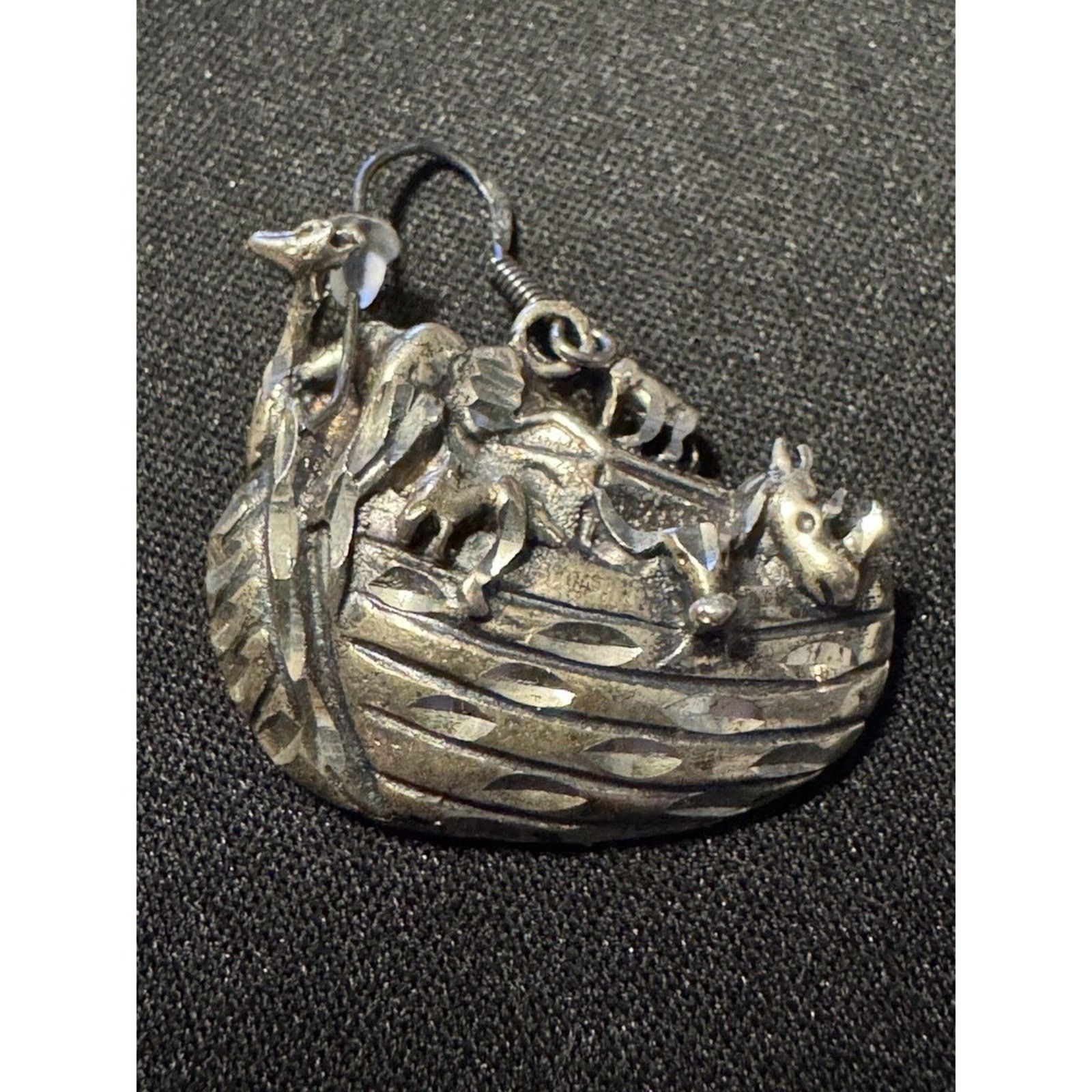Other 925 Sterling Silver Noah's Ark Hook Earrings Size ONE SIZE - 3 Thumbnail