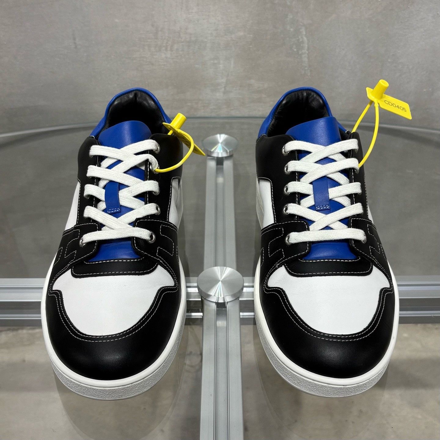 Hermes Hermes Blue Lowtop Sneakers 6 Men Size US 6 / EU 39 - 1 Thumbnail