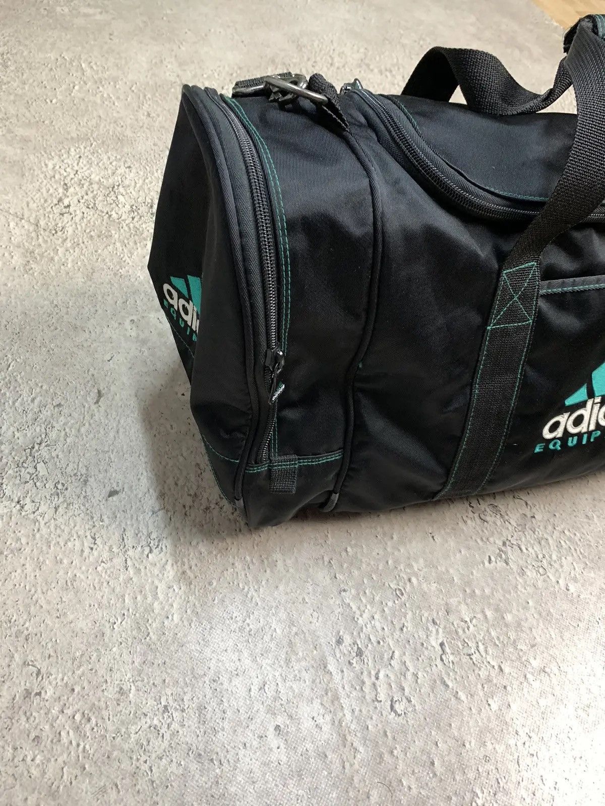 Adidas Vintage Y2K Sports bag adidas equipment vintage 90s Size ONE SIZE - 5 Thumbnail