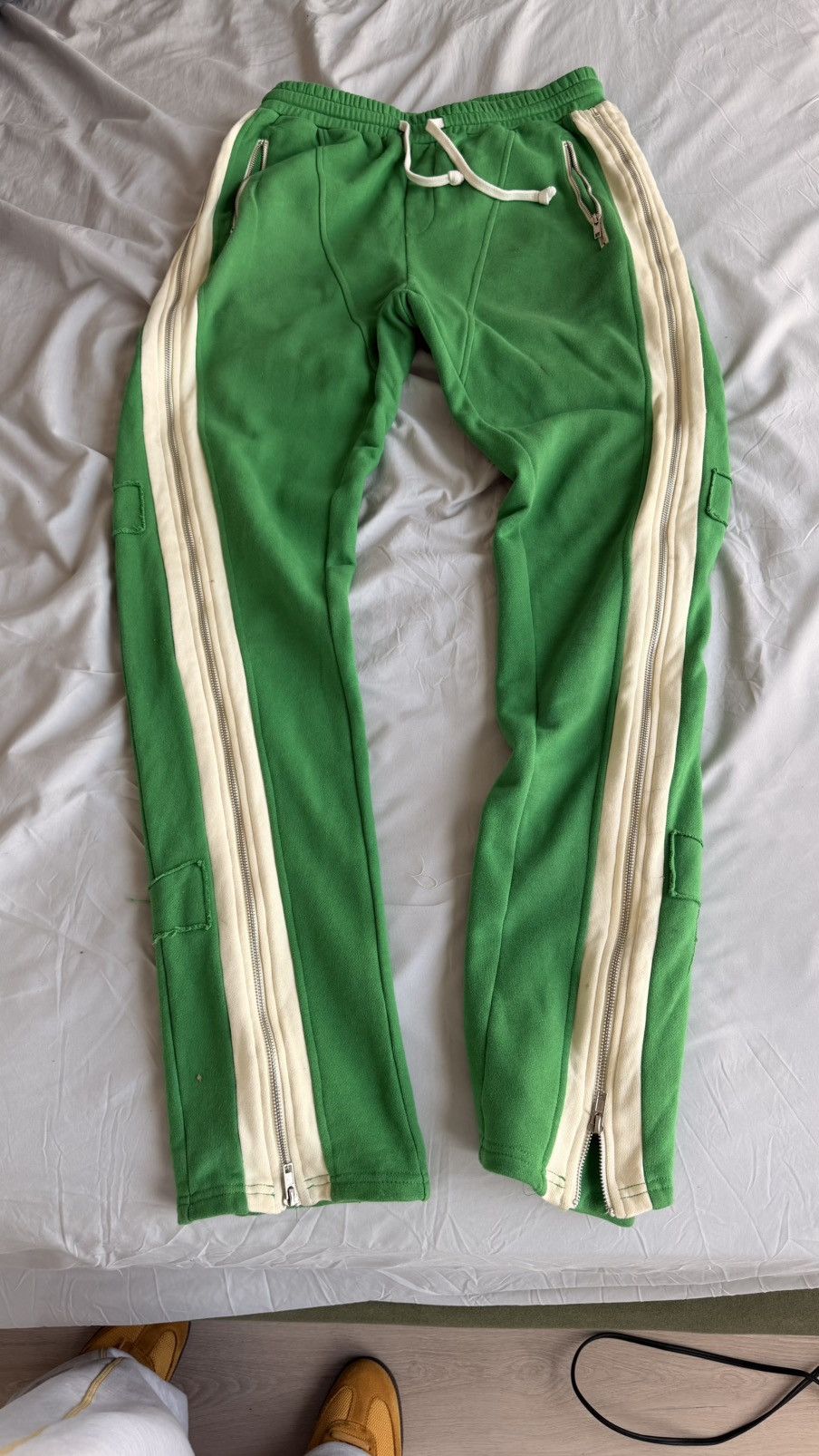 Other Green Cross Patch Zip Track Pants Size US 32 / EU 48 - 1 Thumbnail