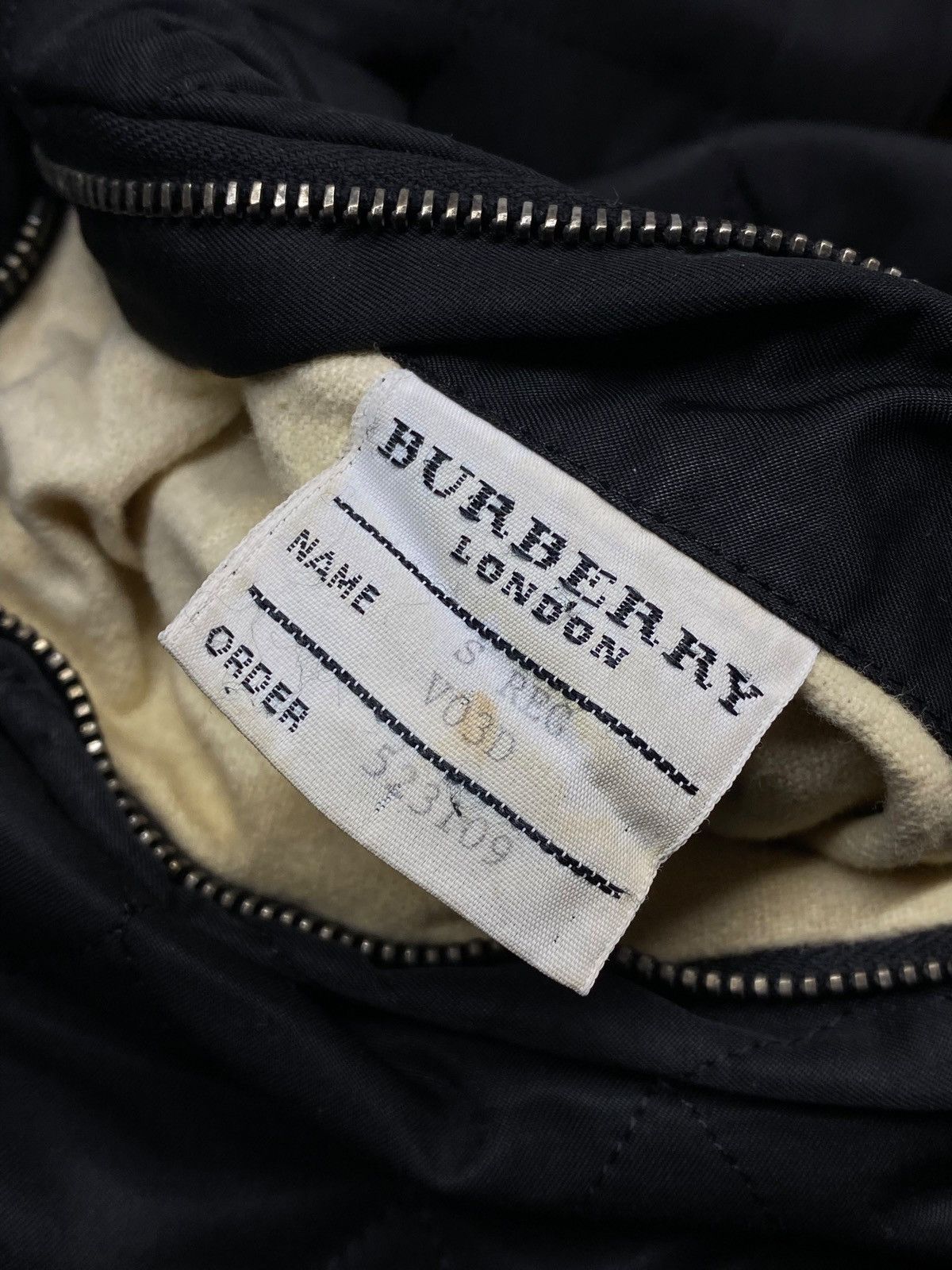 Burberry Burberry London Quilted Coat Black Nova Check Lining Size S / US 4 / IT 40 - 21 Thumbnail