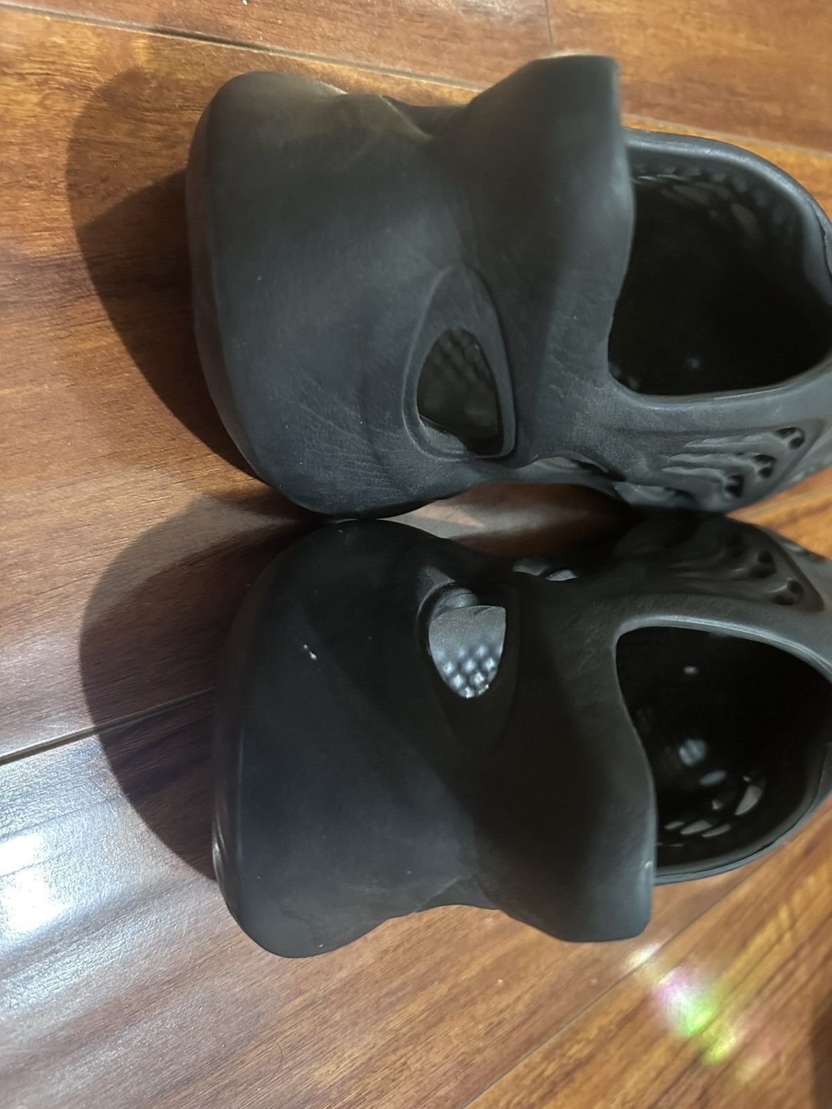 Adidas Adidas Yeezy Foam Runner “Onyx” Size US 10 / EU 43 - 4 Thumbnail