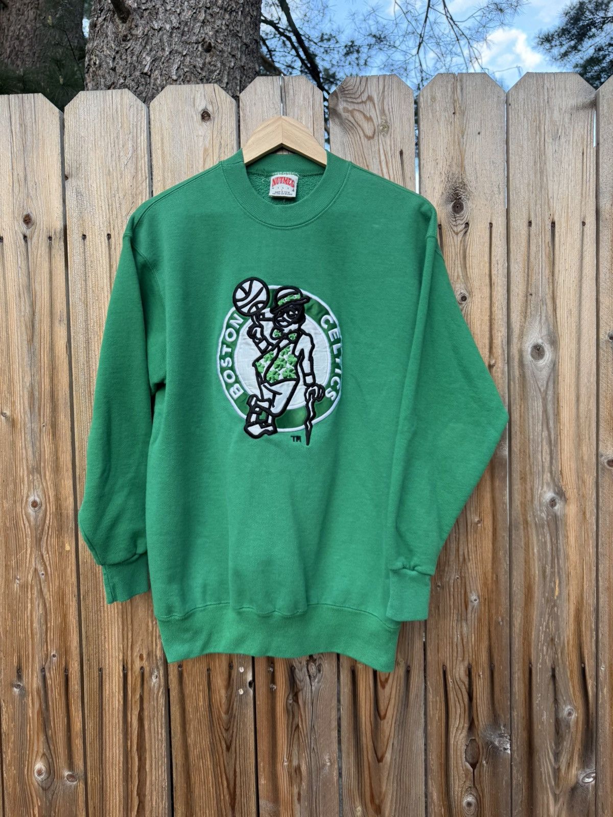 Nutmeg Vintage Nutmeg Mills Boston Celtics Crewneck Men Large 90s Size US L / EU 52-54 / 3 - 3 Thumbnail