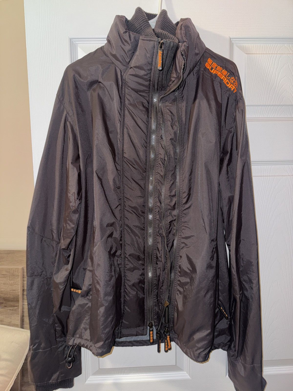 Superdry Superdry Men’s Windbreaker JacketBlack with Orange Logo (XL) Size US XL / EU 56 / 4 - 1 Thumbnail