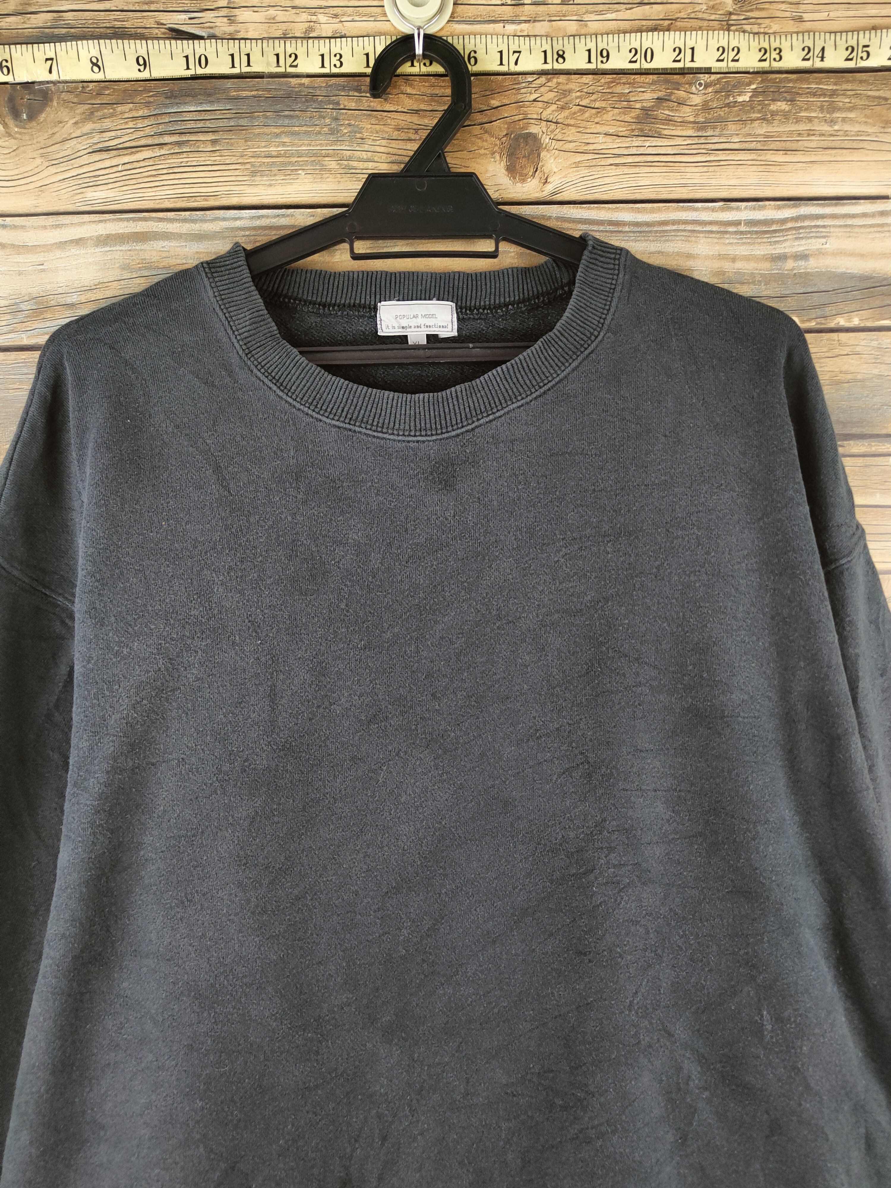 Japanese Brand Vintage Plain Faded Popular Model Black Sweatshirts Size US XL / EU 56 / 4 - 2 Thumbnail