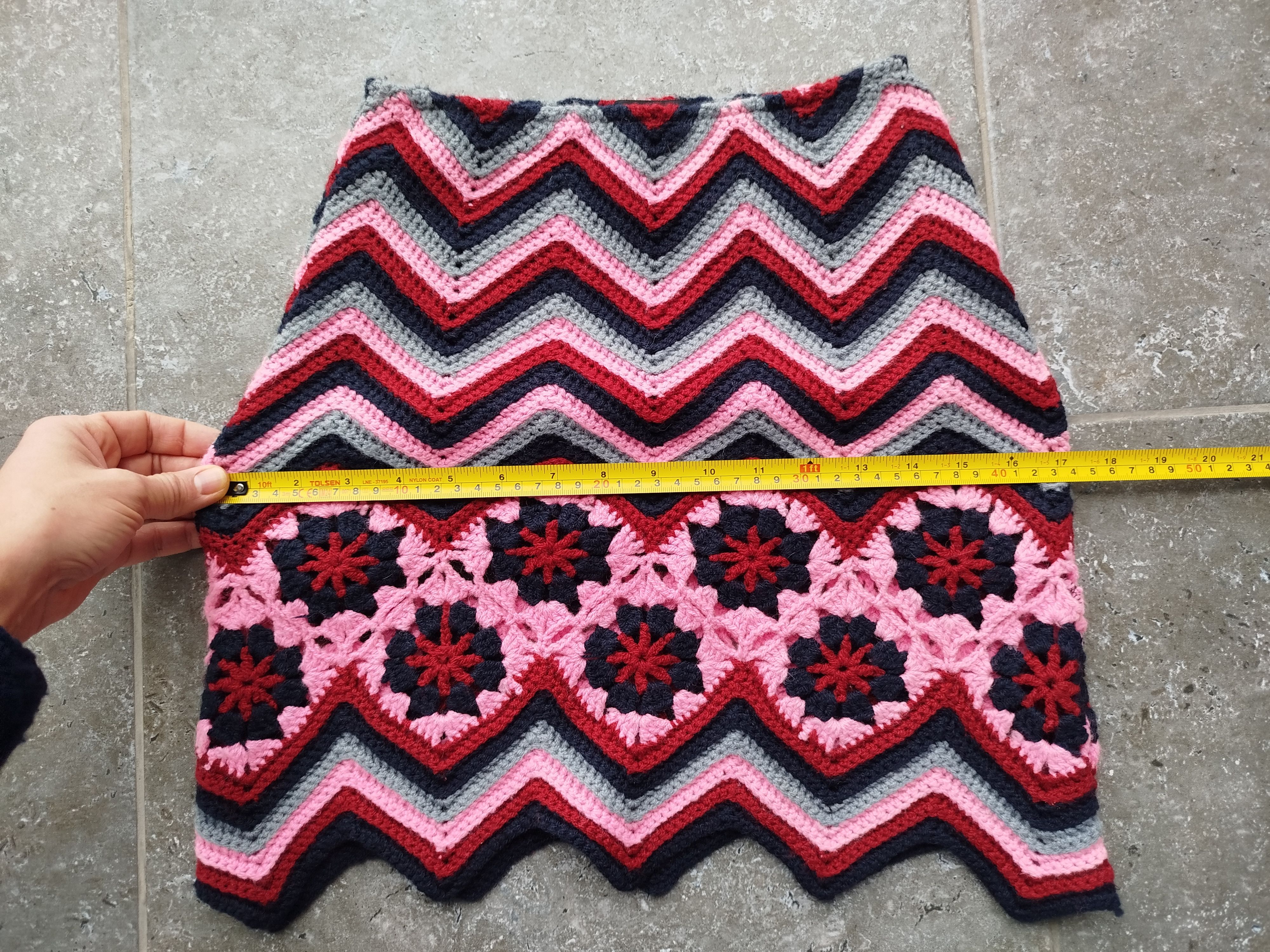 Custo Barcelona Mini Skirt Crochet ZigZag Granny Square Vintage Y2K Size S Size 27" / US 4 / IT 40 - 9 Thumbnail