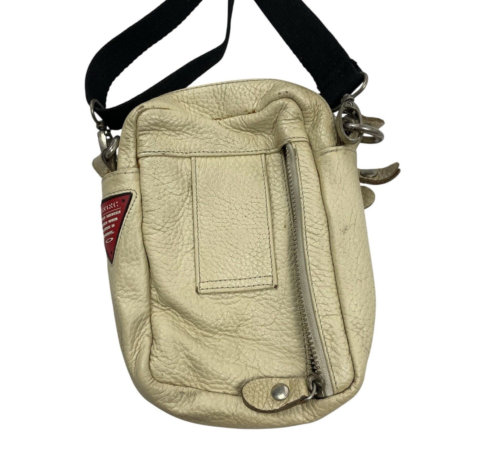 Oakley Vintage Oakley Leather Bum Bag Side Messenger Shoulder Size ONE SIZE - 4 Thumbnail
