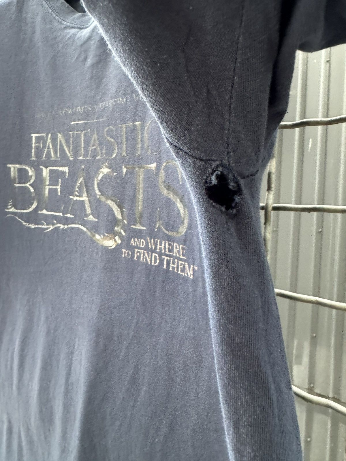 Warner Bros Fantastic Beasts 2017 Movie T Shirt Size US L / EU 52-54 / 3 - 6 Thumbnail
