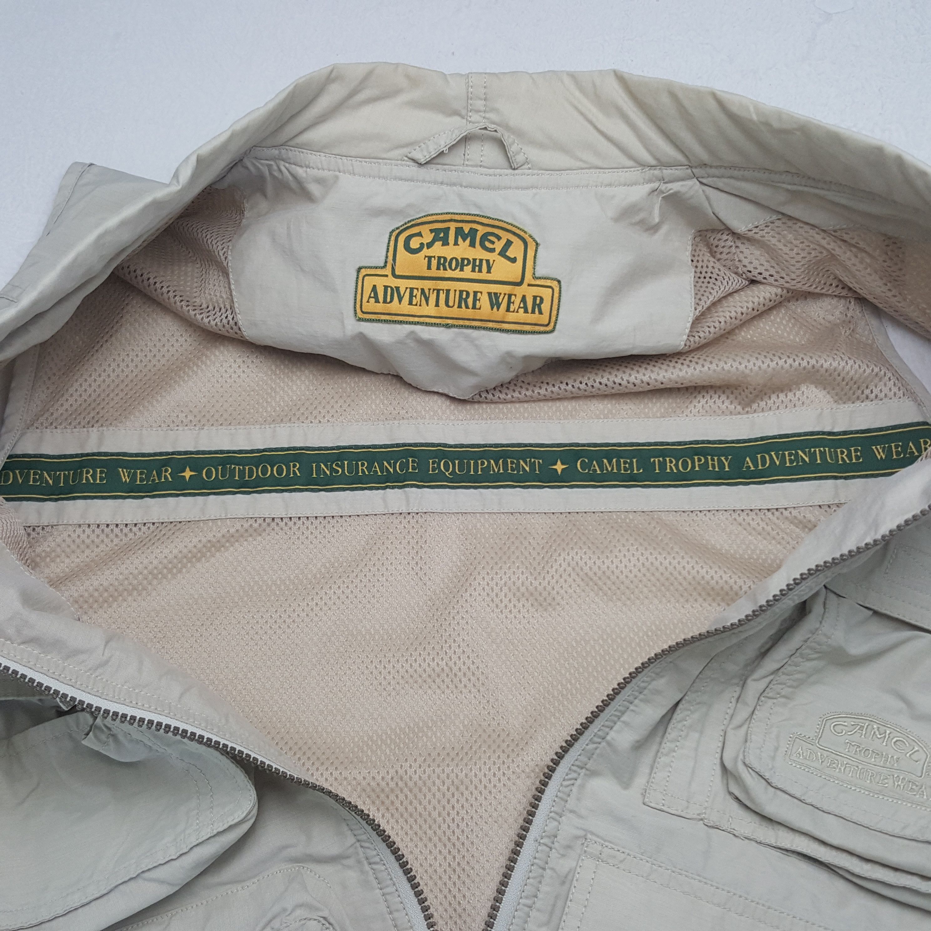 Camel × Vintage Vintage Camel Trophy Adventure Wear Vest Jacket Size US L / EU 52-54 / 3 - 12 Thumbnail