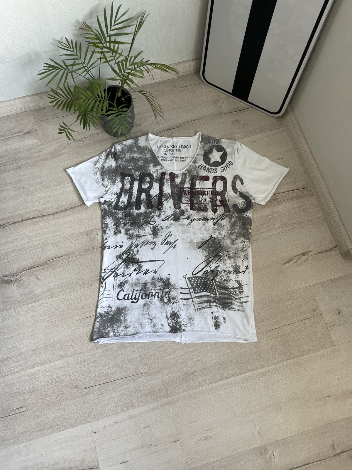 If Six Was Nine Y2k Amazing Key Largo Drivers Tee Like Ed Hardy Streetwear Size US L / EU 52-54 / 3 - 3 Thumbnail