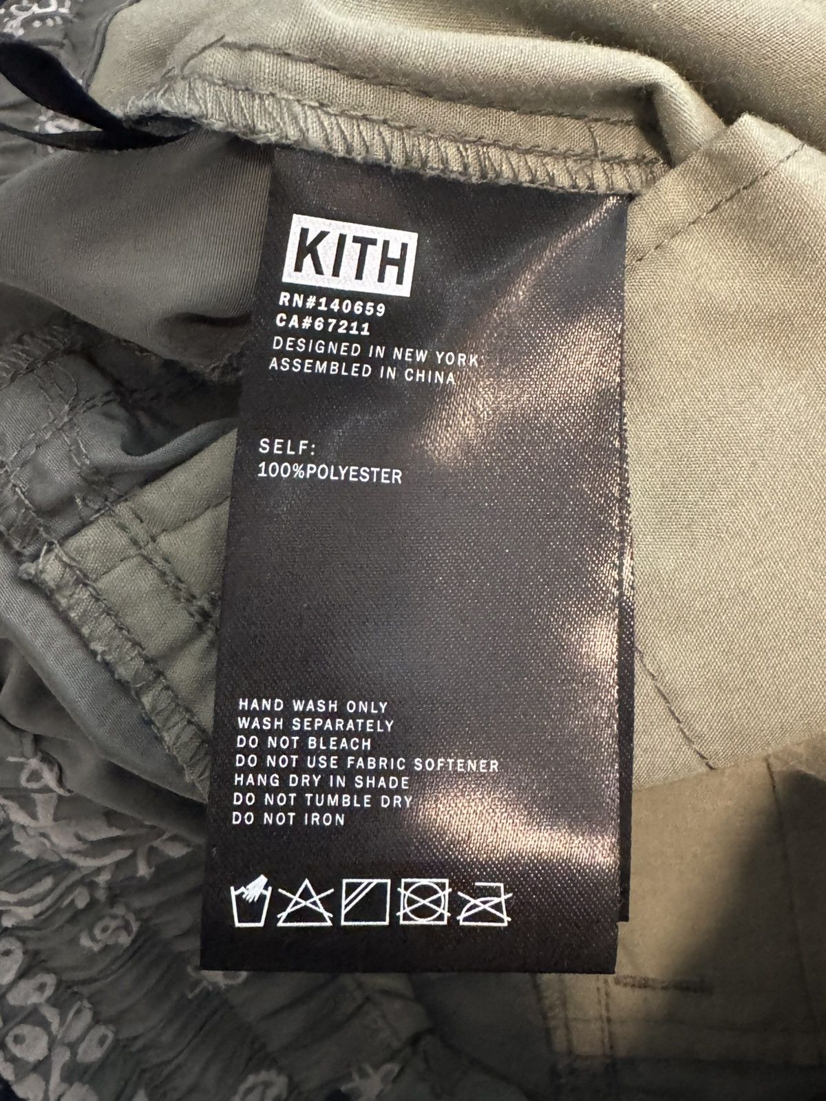 Kith Kith Flocked Deconstructed Bandana Mercer 8 - Court Size US 30 / EU 46 - 4 Thumbnail