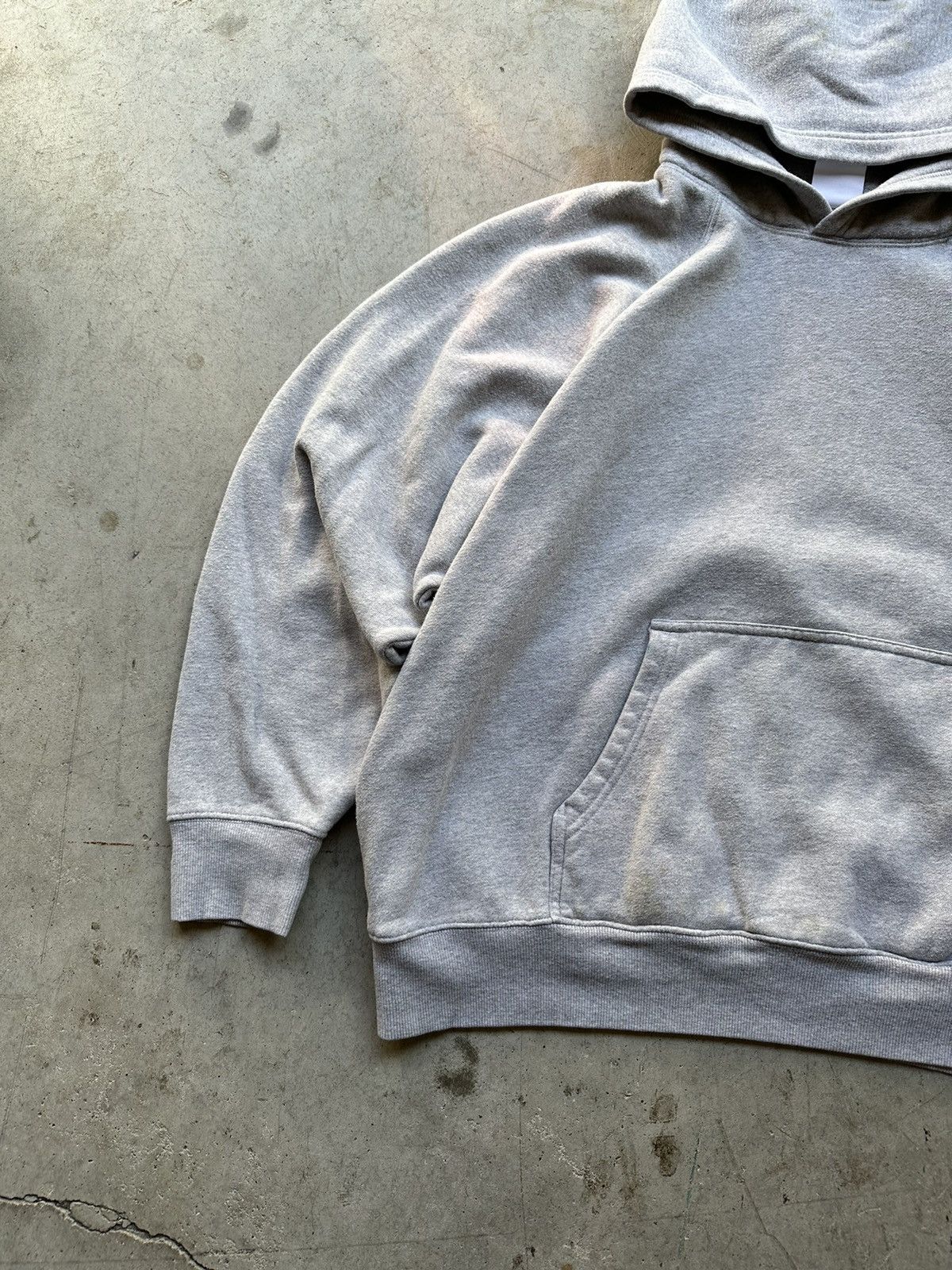 Balenciaga × Gap × Yeezy Vintage Y2K Grey blank relaxed fit TNA hoodie Size M / US 6-8 / IT 42-44 - 2 Thumbnail