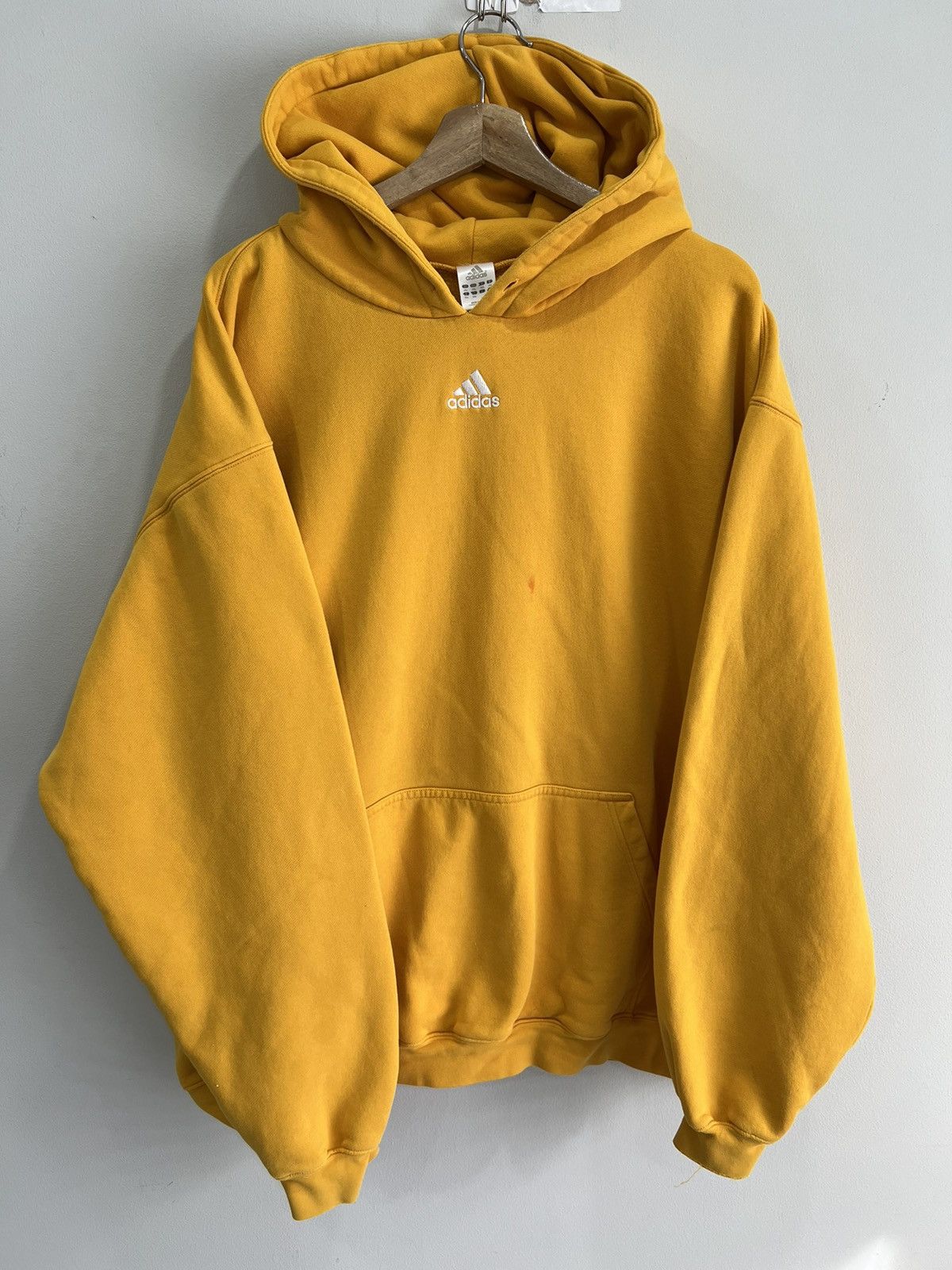 Adidas Vintage Adidas Center Logo Hoodie Sweater sweatshirt xxl Size US XXL / EU 58 / 5 - 1 Thumbnail