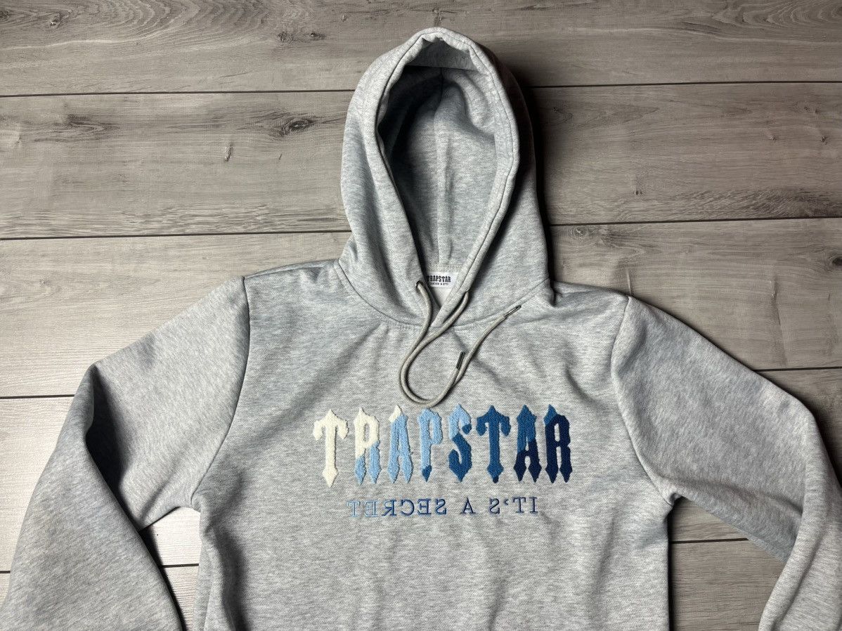 Trapstar London Trapstar London hoodie y2k embroidered size Medium Size US M / EU 48-50 / 2 - 3 Thumbnail
