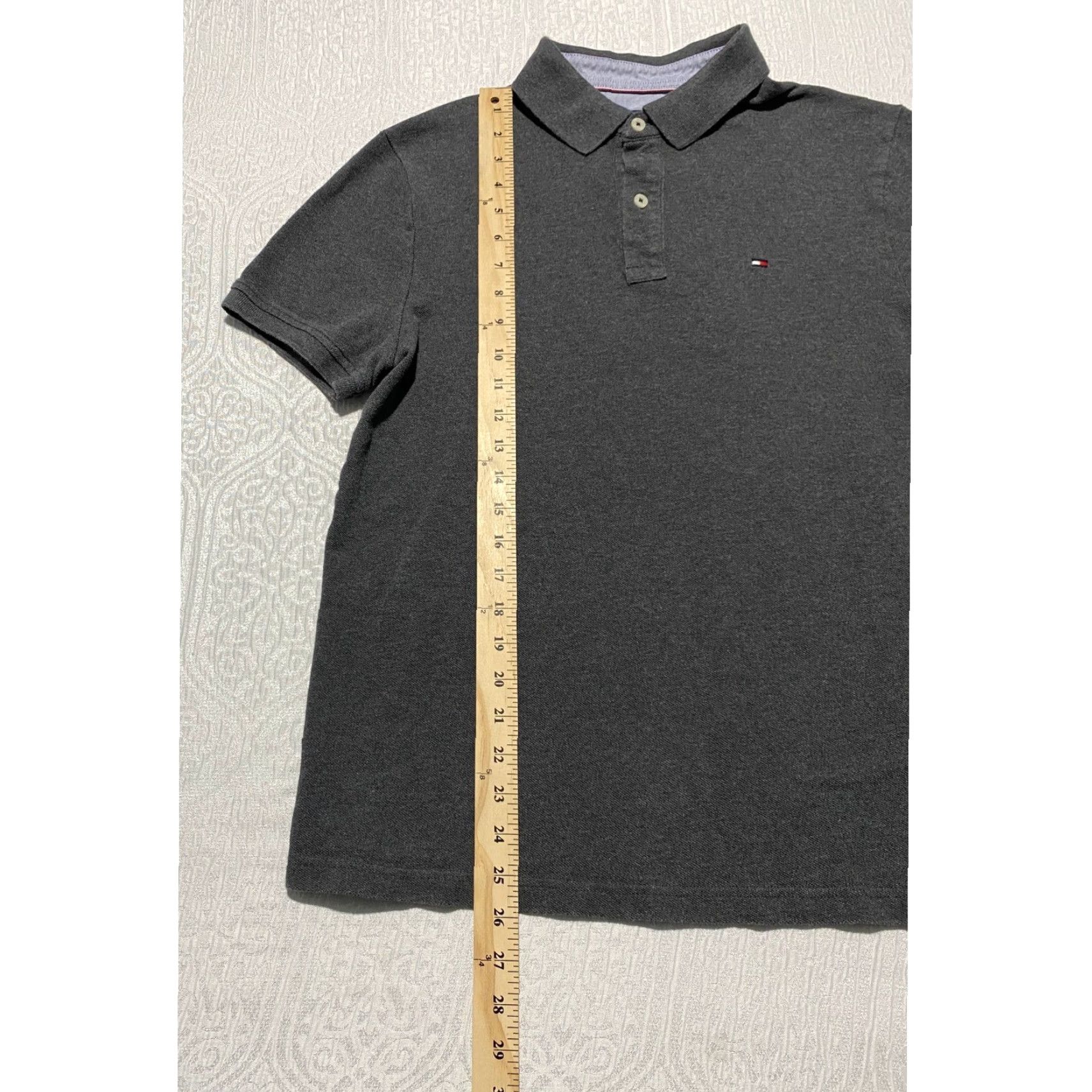 Tommy Hilfiger Tommy Hilfiger Polo Shirt Mens Medium Charcoal Gray Short Sleeve Pique Knit Cotton Button-Front Logo Embroidered Size US M / EU 48-50 / 2 - 6 Thumbnail