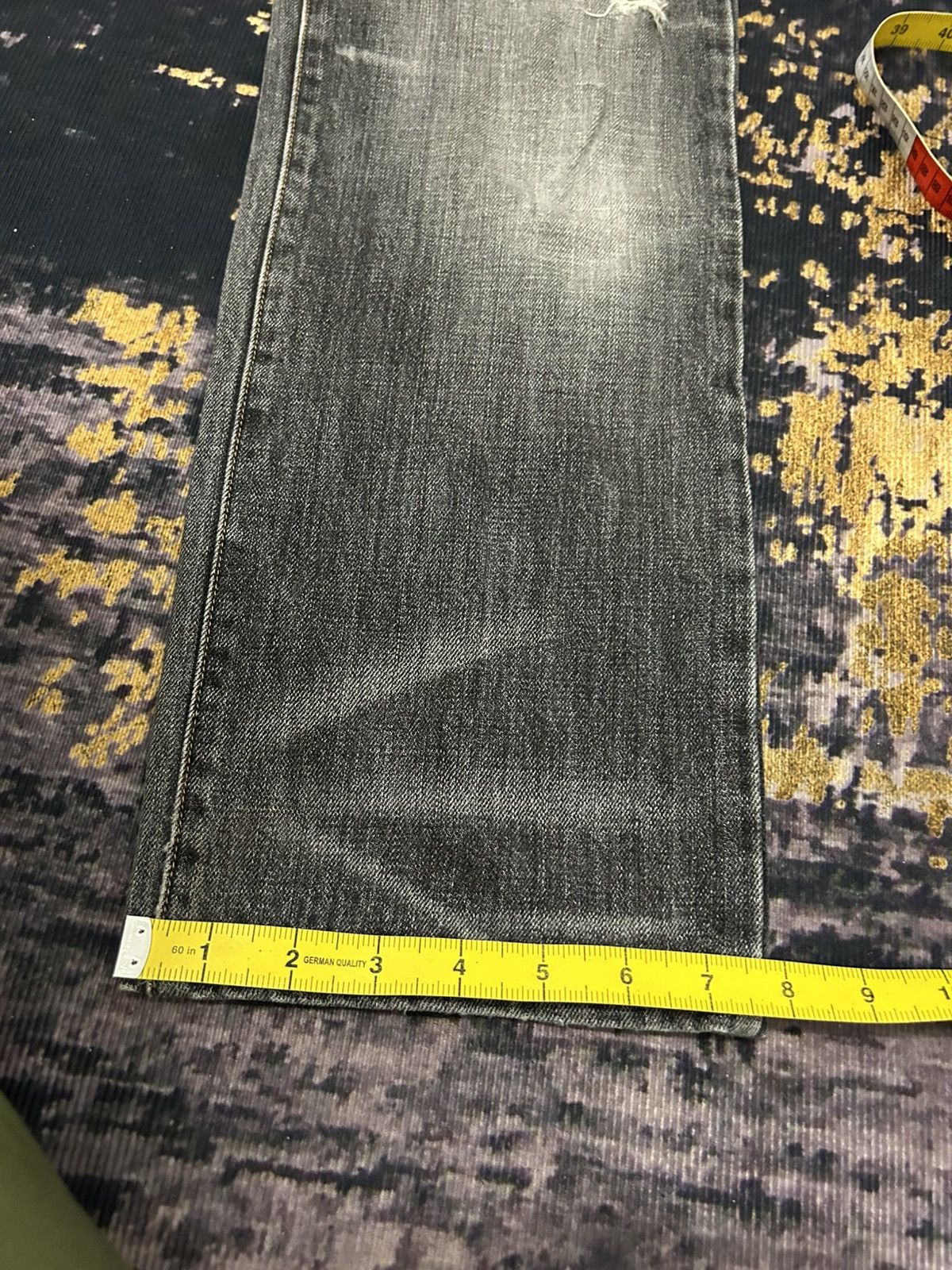 Uniqlo Vintage Uniqlo Distressed Clawmark Jeans Size US 31 - 16 Thumbnail