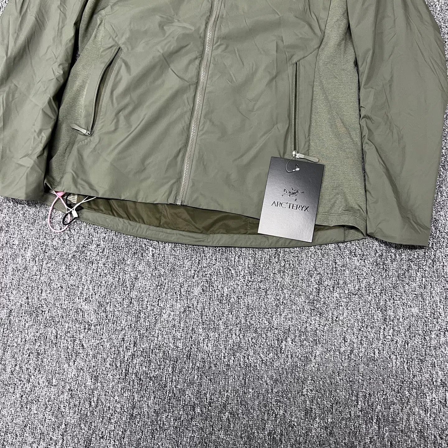Arc'teryx ARC‘TERYX Atom lightweight Dark green soft-shell outdoor j Size US L / EU 52-54 / 3 - 4 Thumbnail