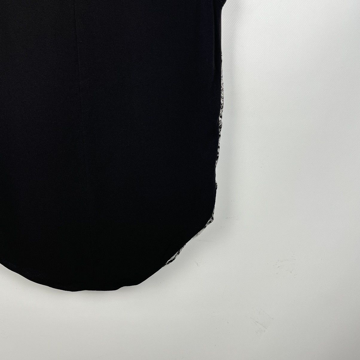 Helmut Lang Helmut Lang Dark Vanguard Snake Print Sleeveless Tank Top Size S / US 4 / IT 40 - 20 Thumbnail