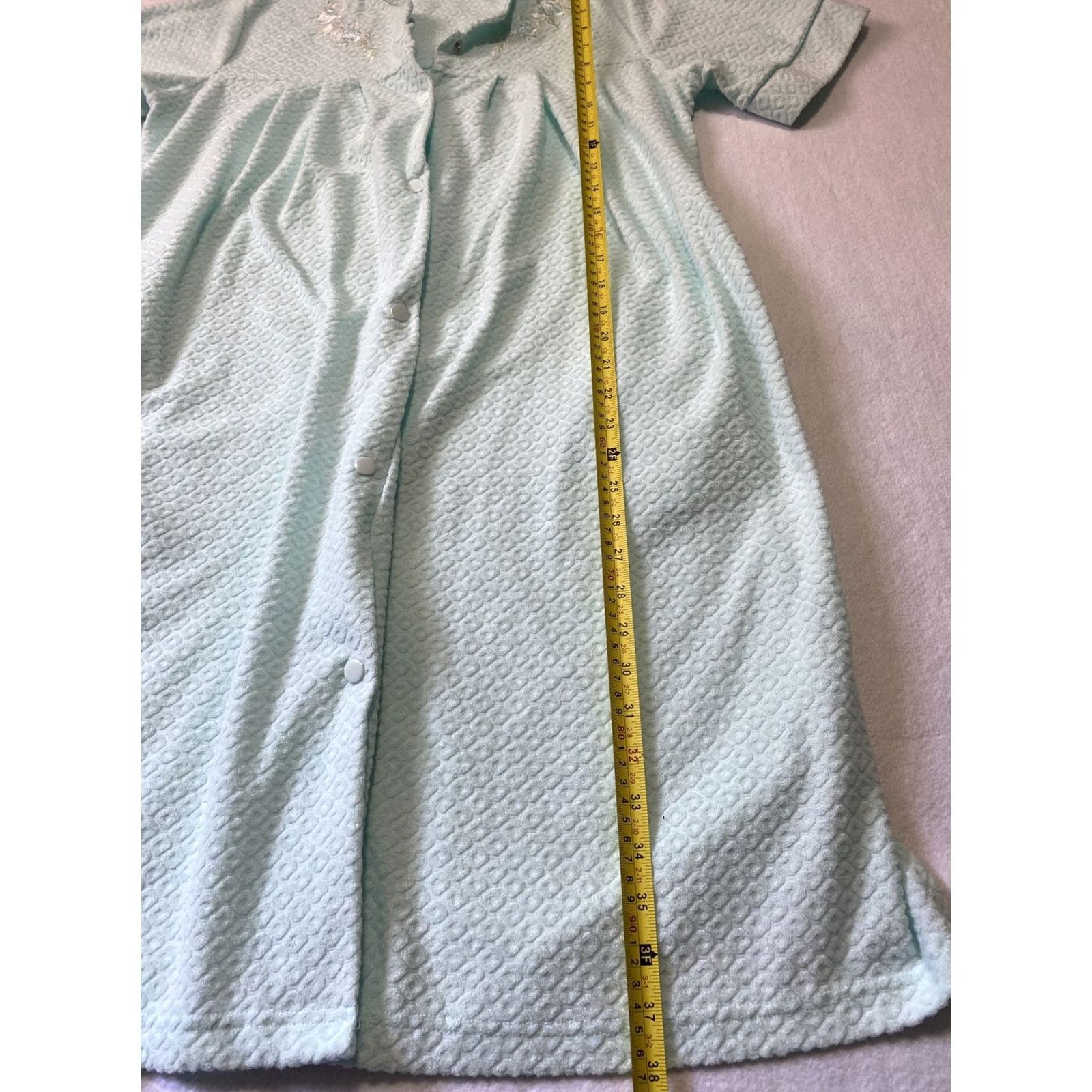 Vintage Miss Elaine Nightgown Women's S Light Green Short Sleeve Knit Embroidered Button Gown Size 28" / US 6 / IT 42 - 6 Thumbnail