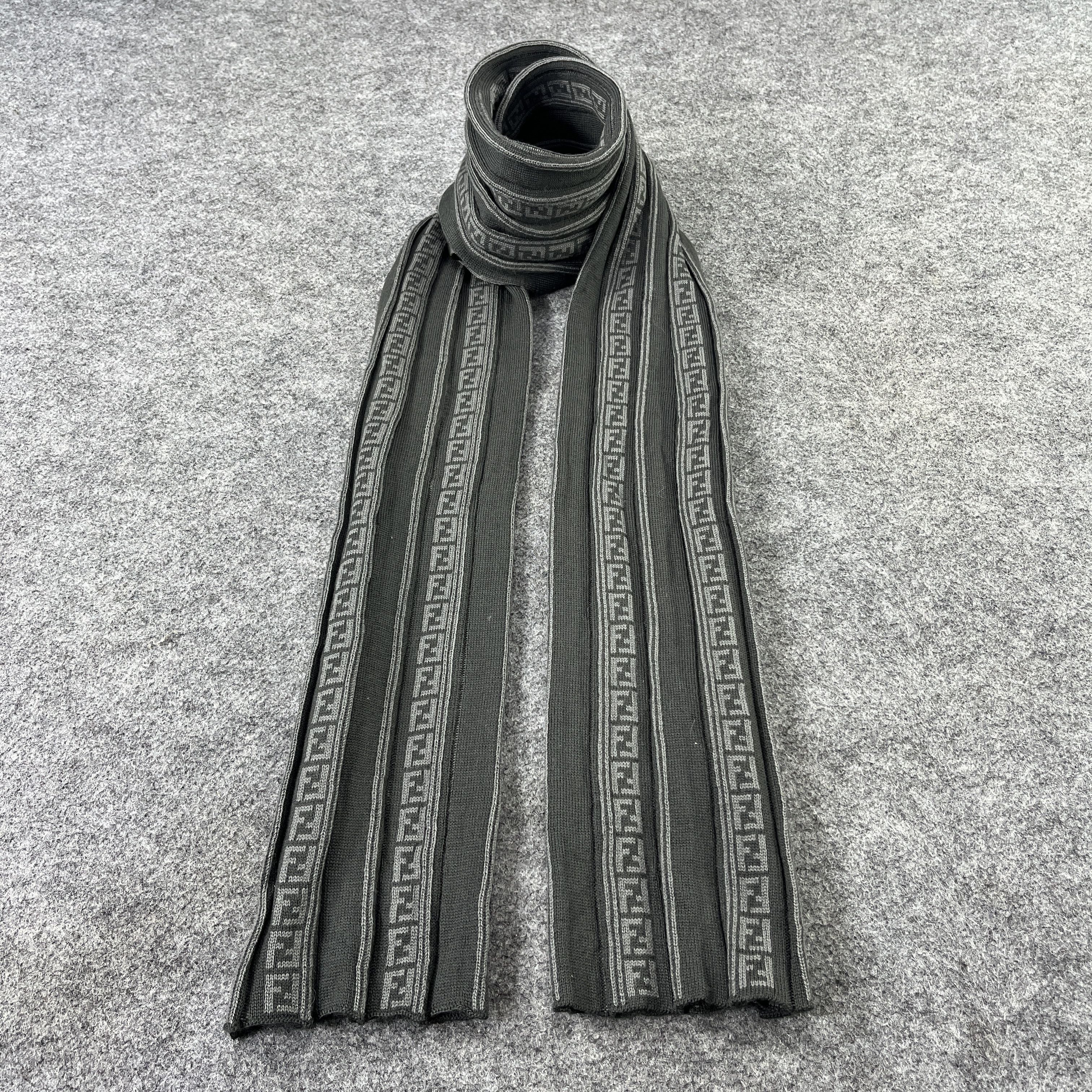 Fendi Fendi Scarf / Muffler / Neckwear T1260 Size ONE SIZE - 1 Thumbnail