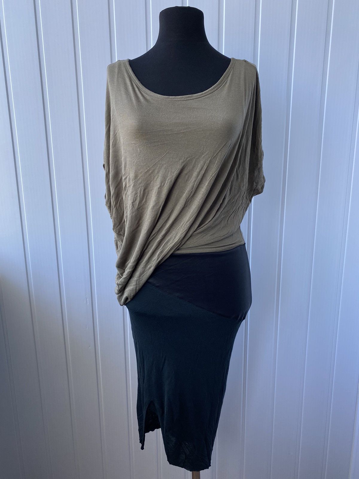 Helmut Lang Helmut Lang Asymmetrical Micro Modal Dress Size M Size M / US 6-8 / IT 42-44 - 1 Thumbnail