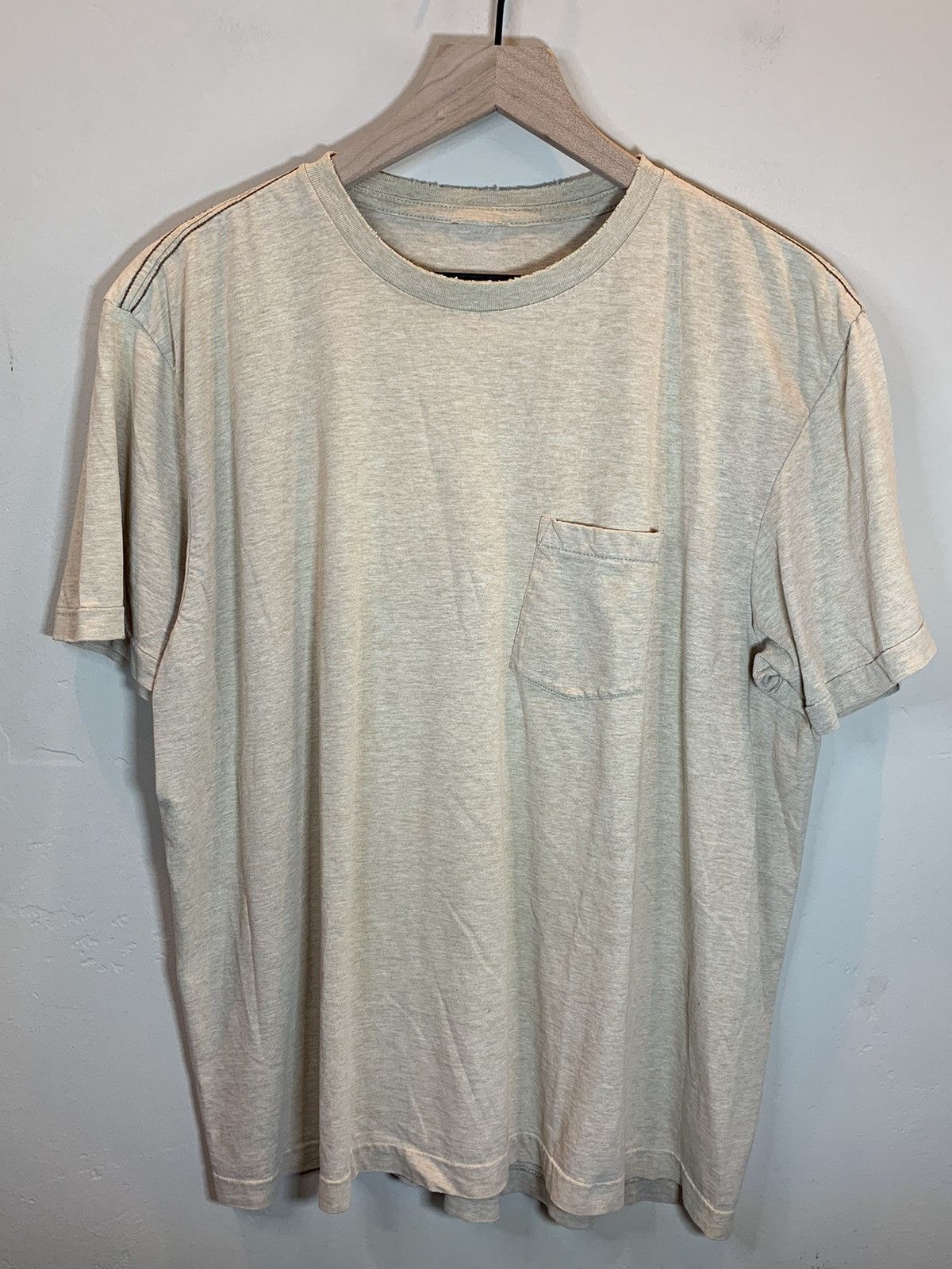 Vintage *RARE* Vintage Faded Single Stitch Pocket T-Shirt Size US XL / EU 56 / 4 - 1 Thumbnail