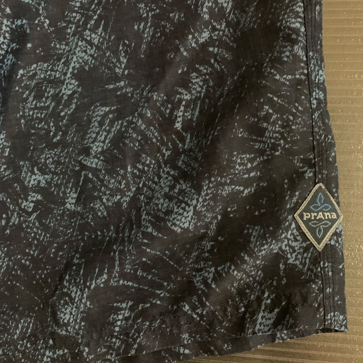 Prana prAna breathe blue/black 10” mojo shorts XXL Size US 40 / EU 56 - 3 Thumbnail