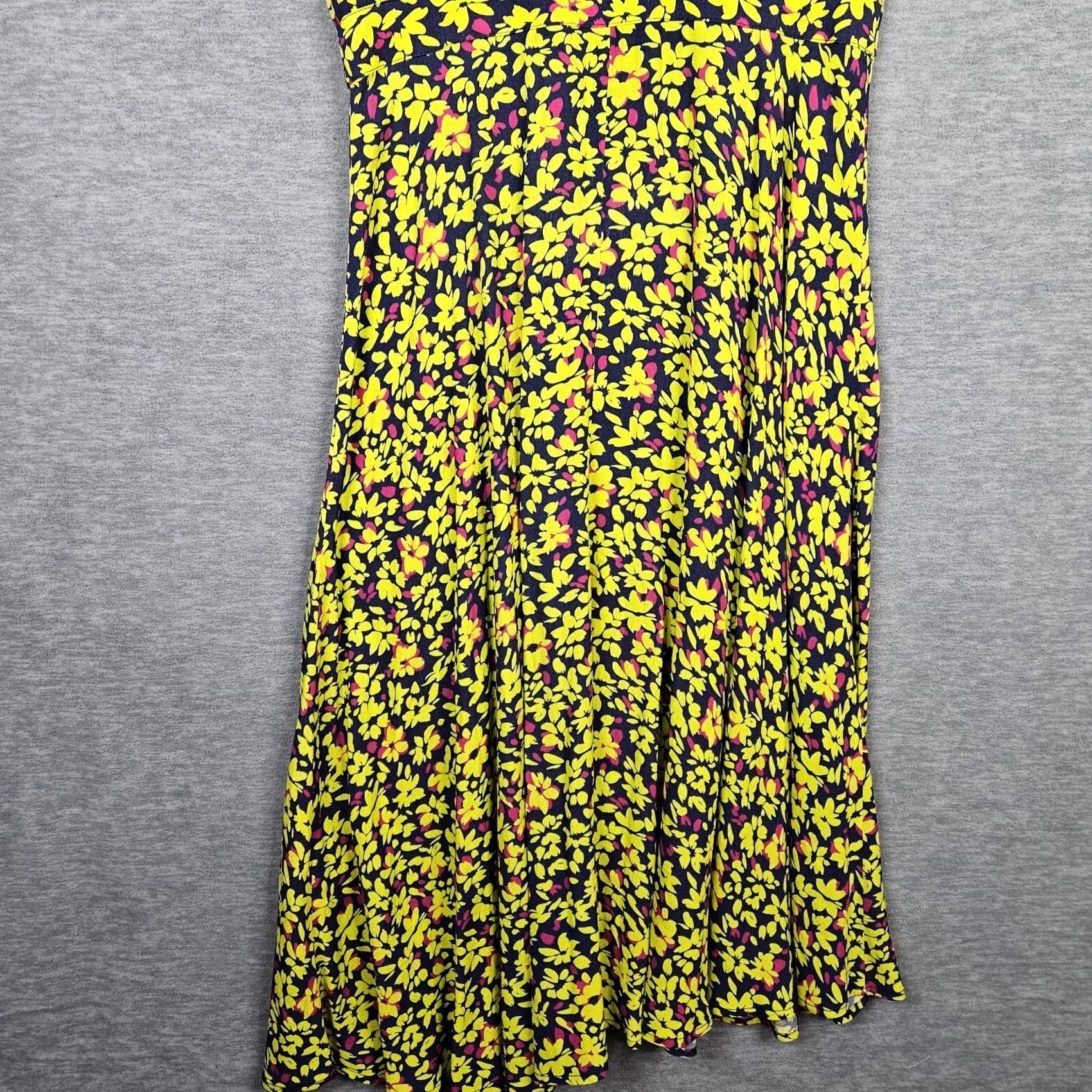 Nicole Miller Nicole Miller Women's Button Up Short Sleeve Painted Primrose Dress Size M Color Multicolor Size 32" / US 10 / IT 46 - 4 Thumbnail